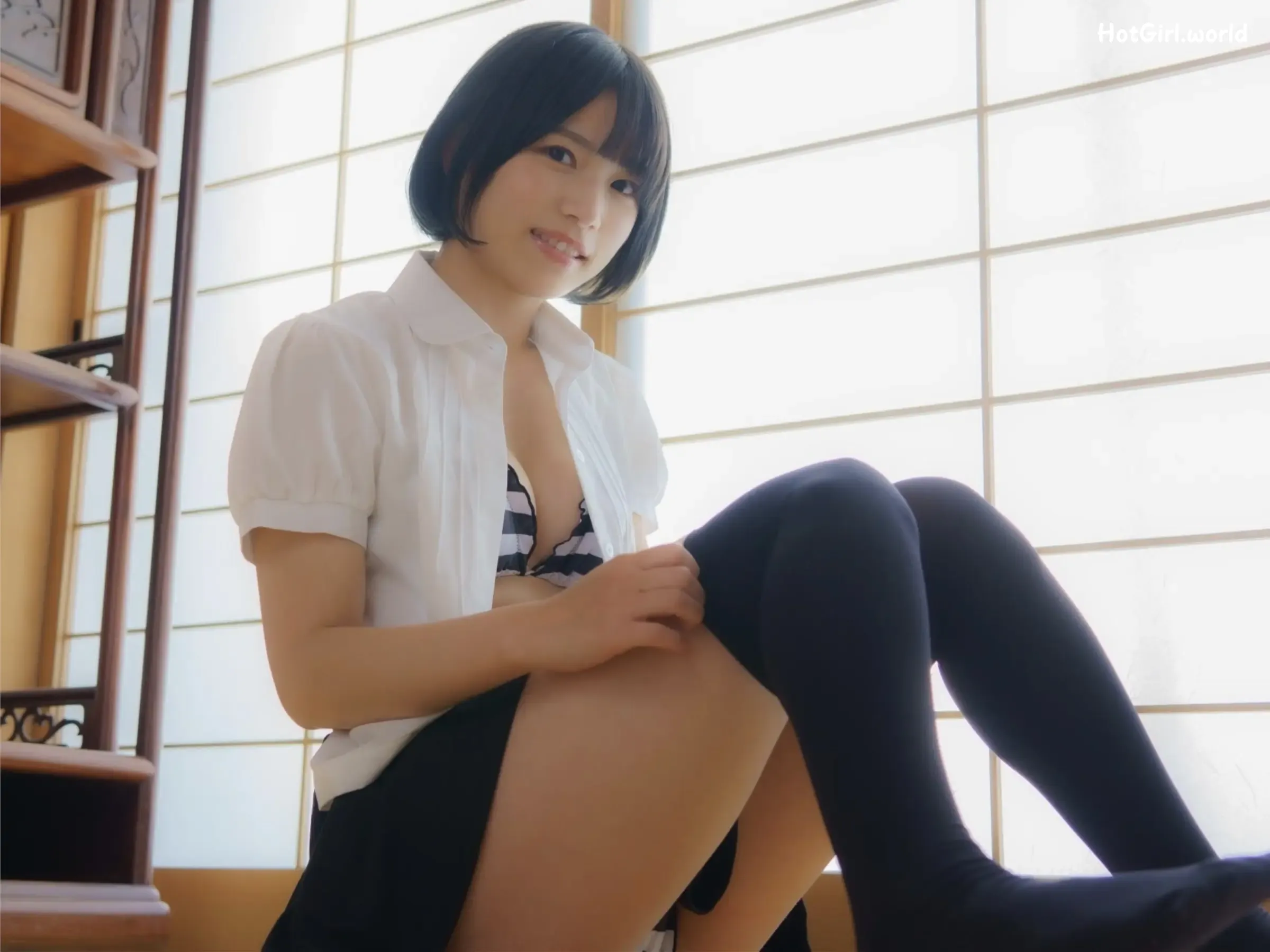Japanese-Idol-Riina-Murakami-Fetish-Photobook-I-Want-to-Become-Knee-High-Socks-Entertainment-Channel-hotgirl.world-002.webp