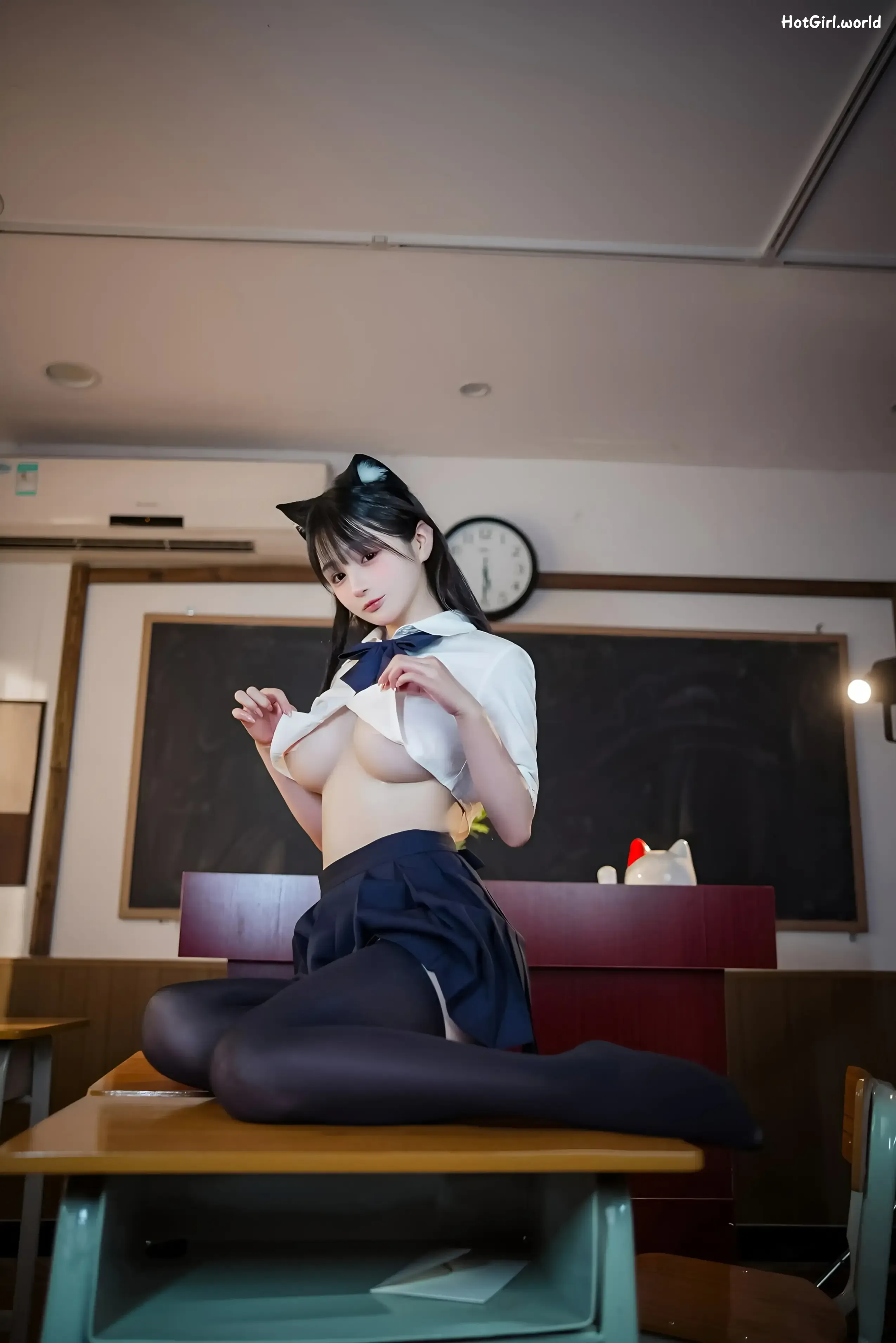 Cosplay-Du-jing-Ningning-JK-Cat-Ear-hotgirl.world-100.webp