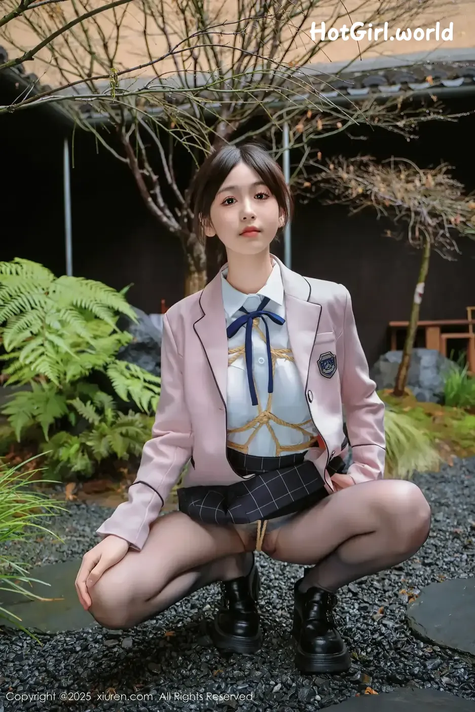 XiuRen秀人网-No-9949-奶芙乔乔-0002-3596944459_hotgirl.world.webp