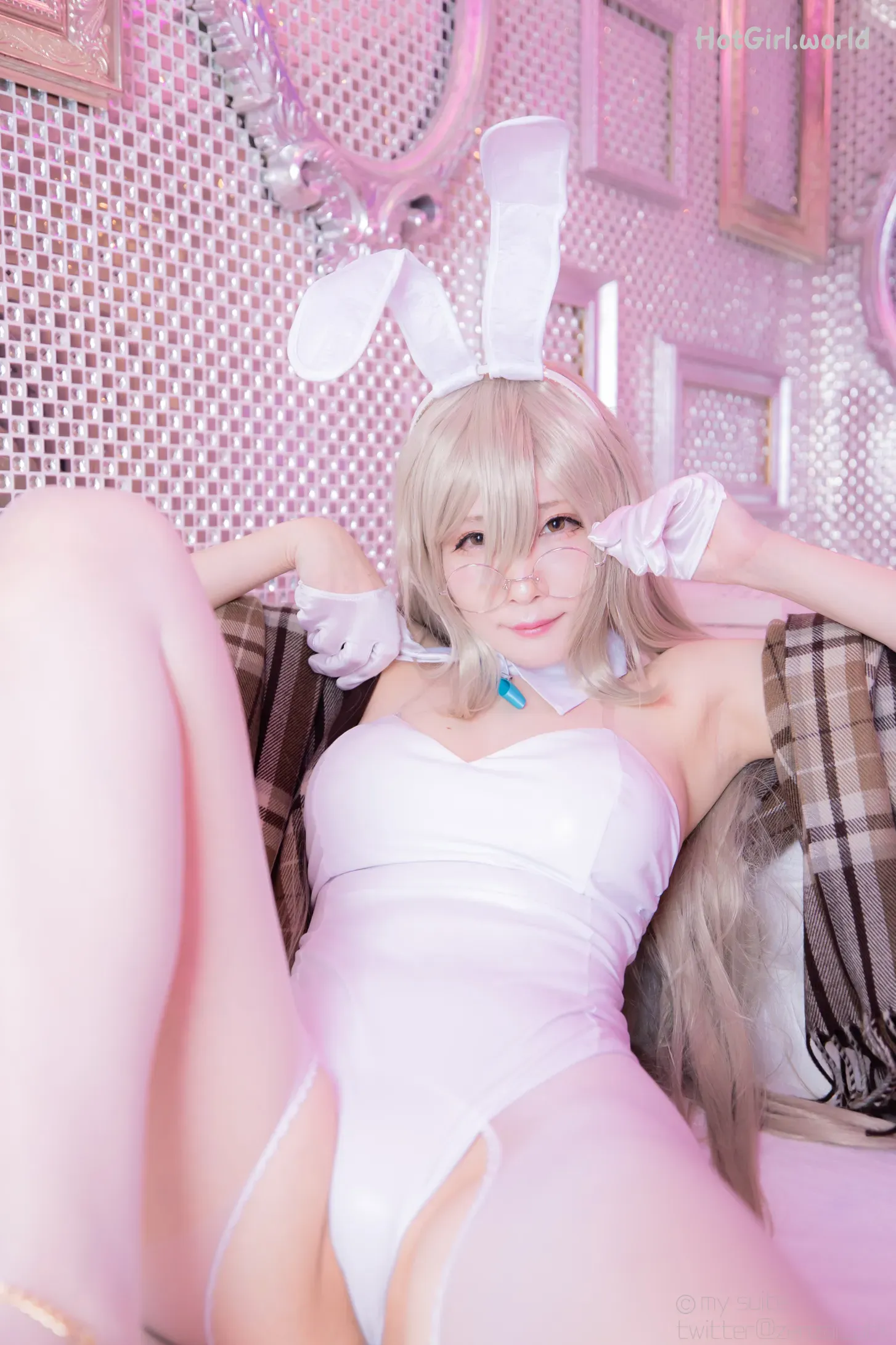 Coser-Atsuki-Bunny-Solutions-hotgirl.world-079.webp