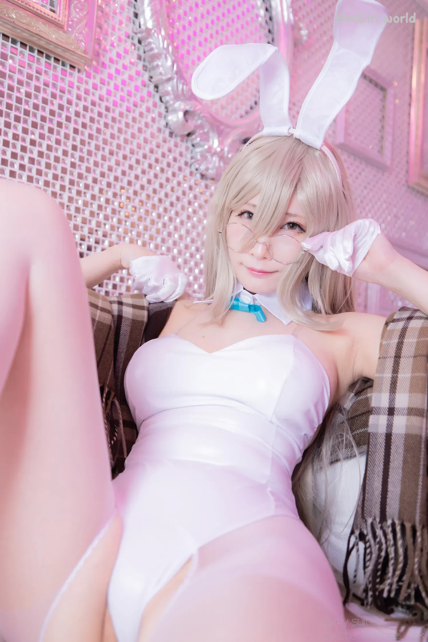 Coser-Atsuki-Bunny-Solutions-hotgirl.world-081.webp