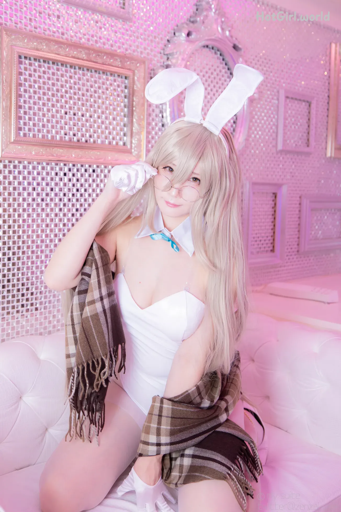 Coser-Atsuki-Bunny-Solutions-hotgirl.world-085.webp