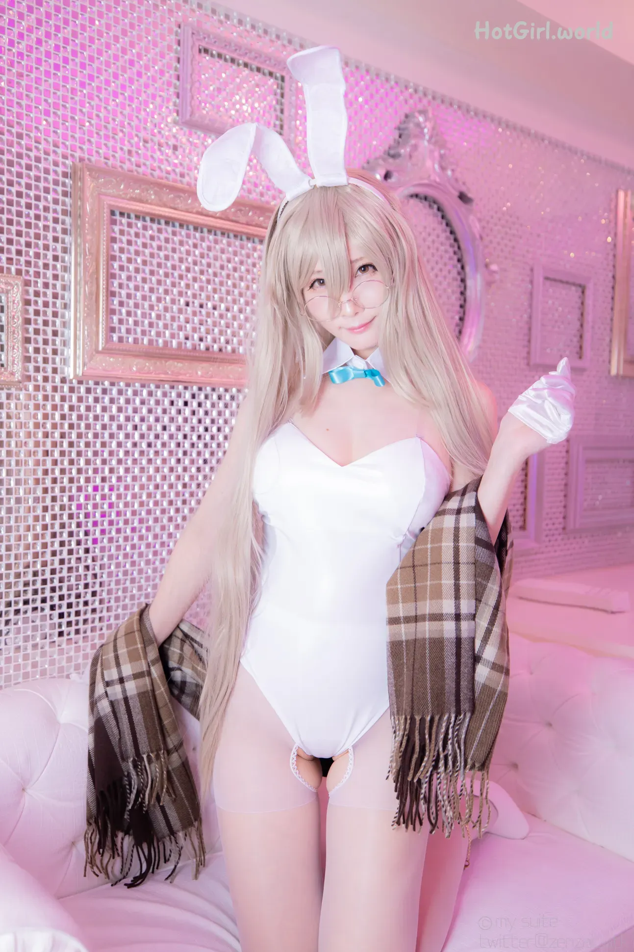 Coser-Atsuki-Bunny-Solutions-hotgirl.world-086.webp