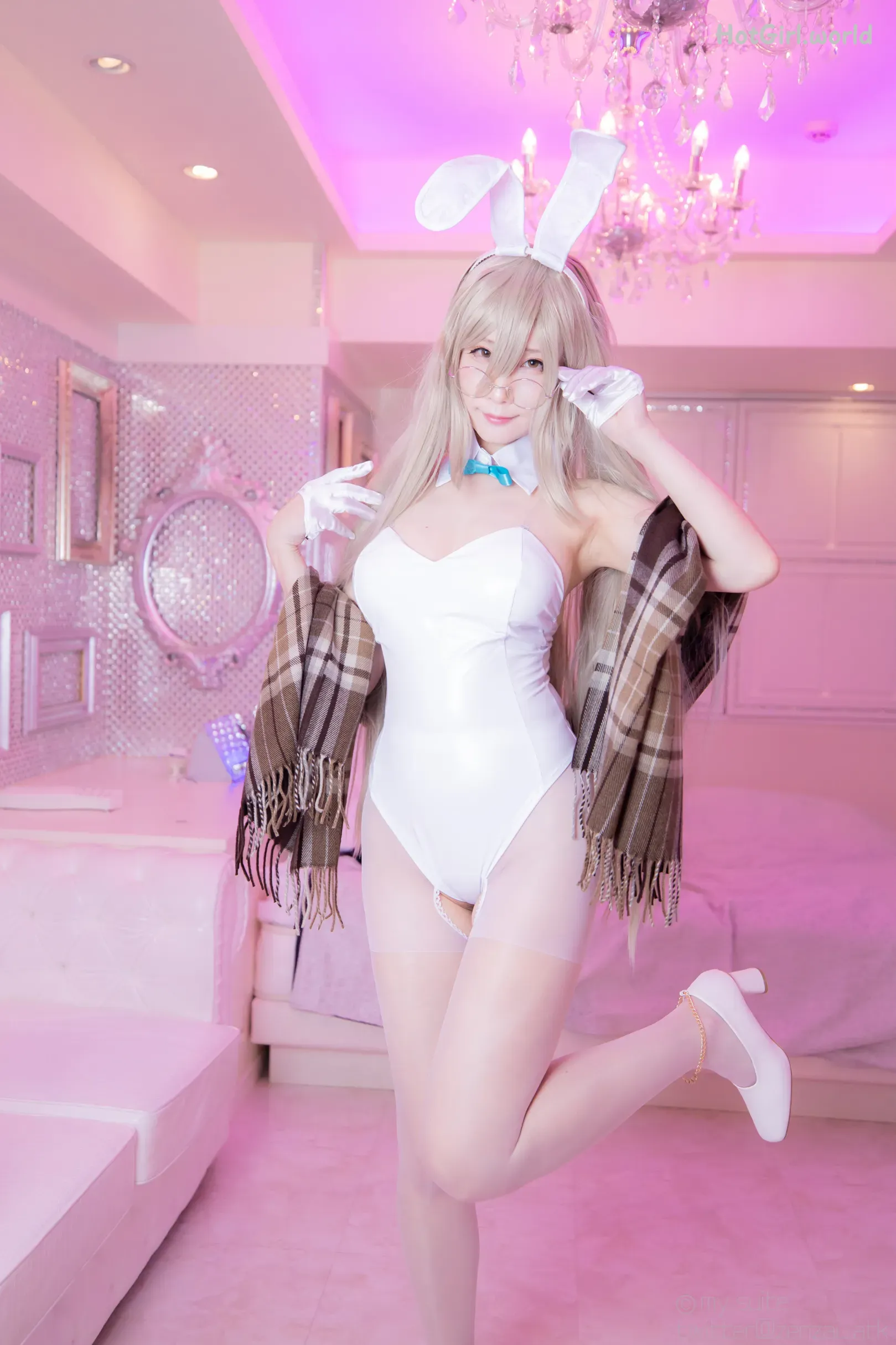 Coser-Atsuki-Bunny-Solutions-hotgirl.world-088.webp