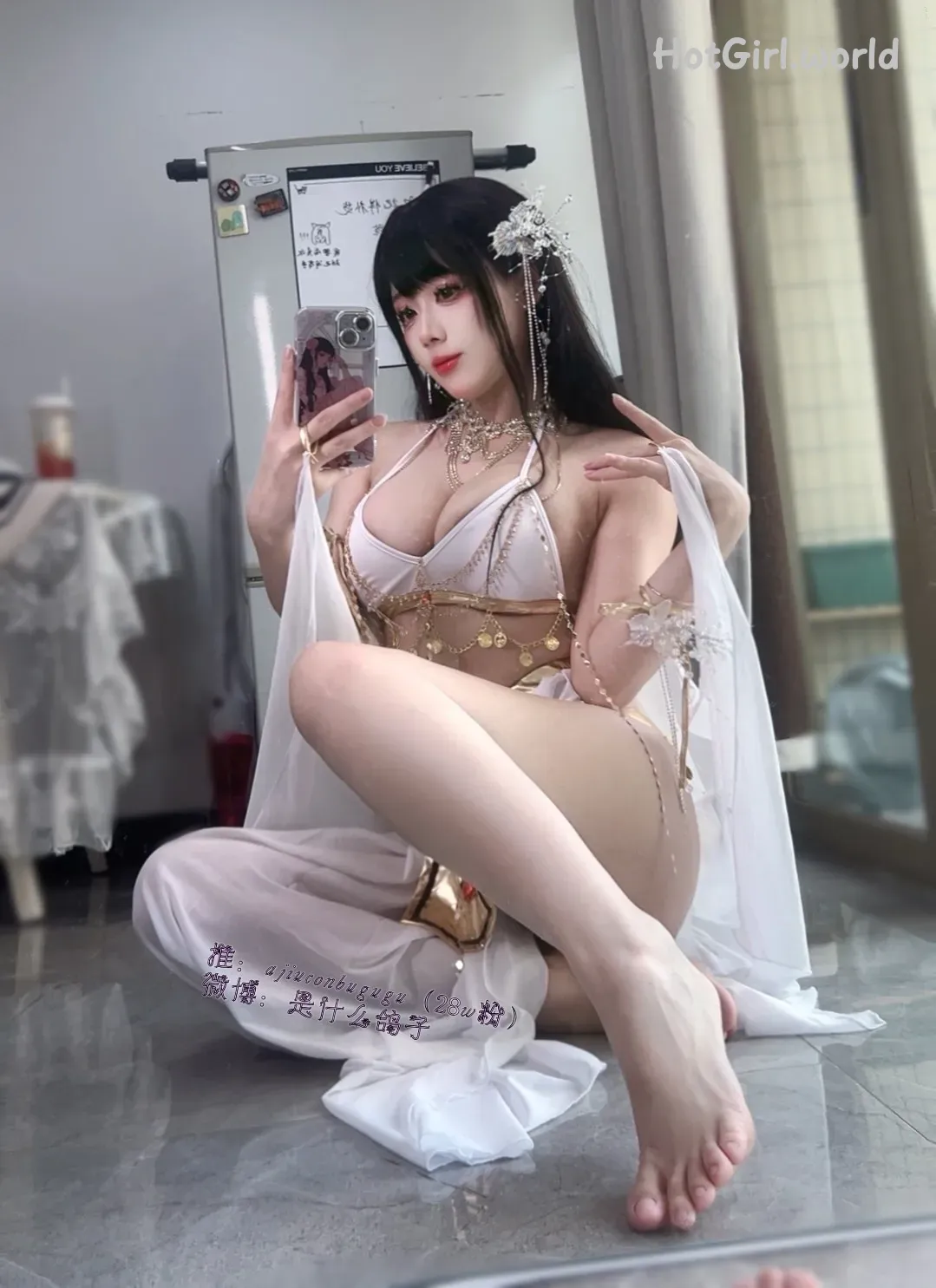 Coser-jiu-yan-hotgirl.world-004.webp