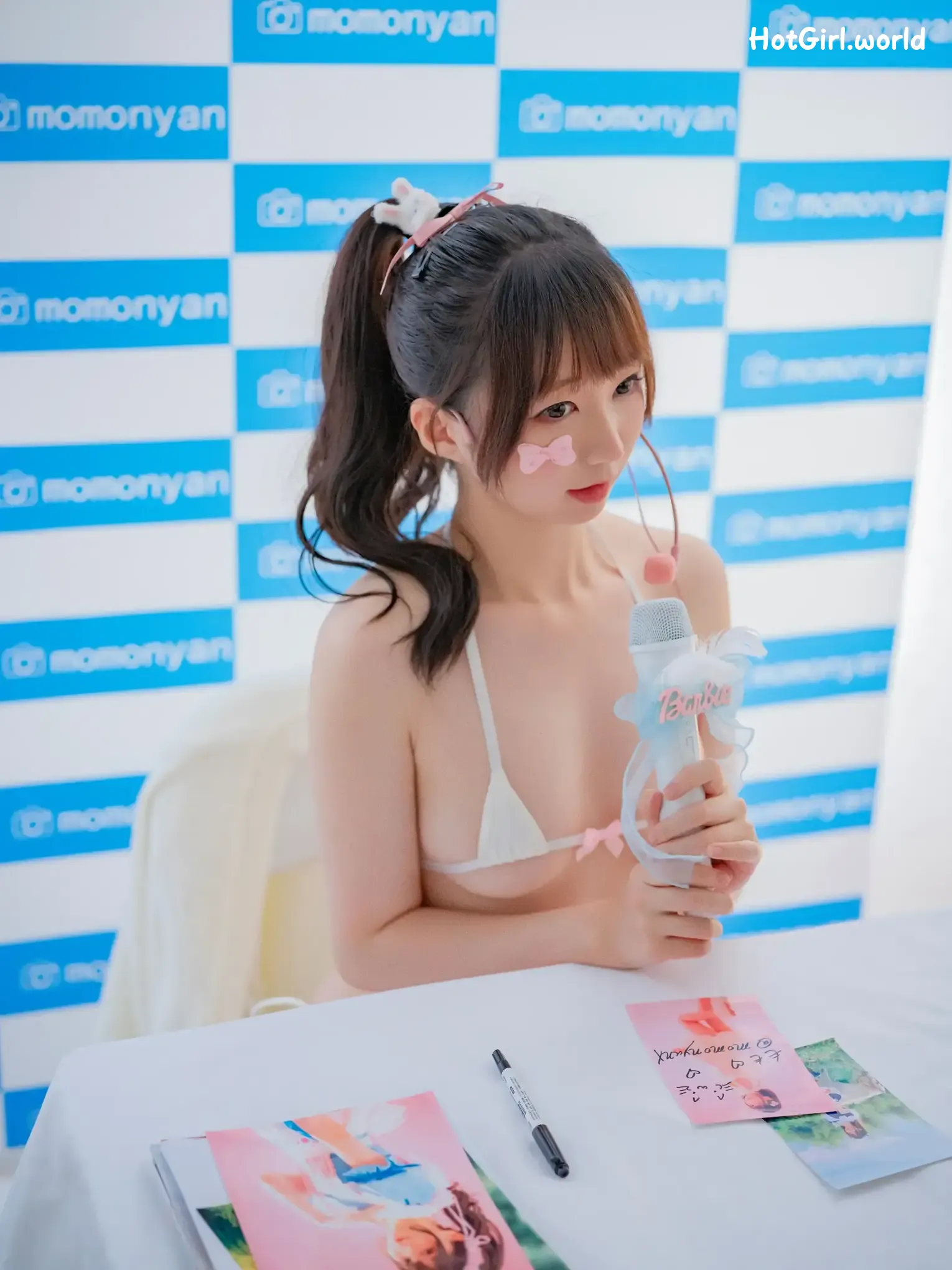 088_hotgirl.world.webp
