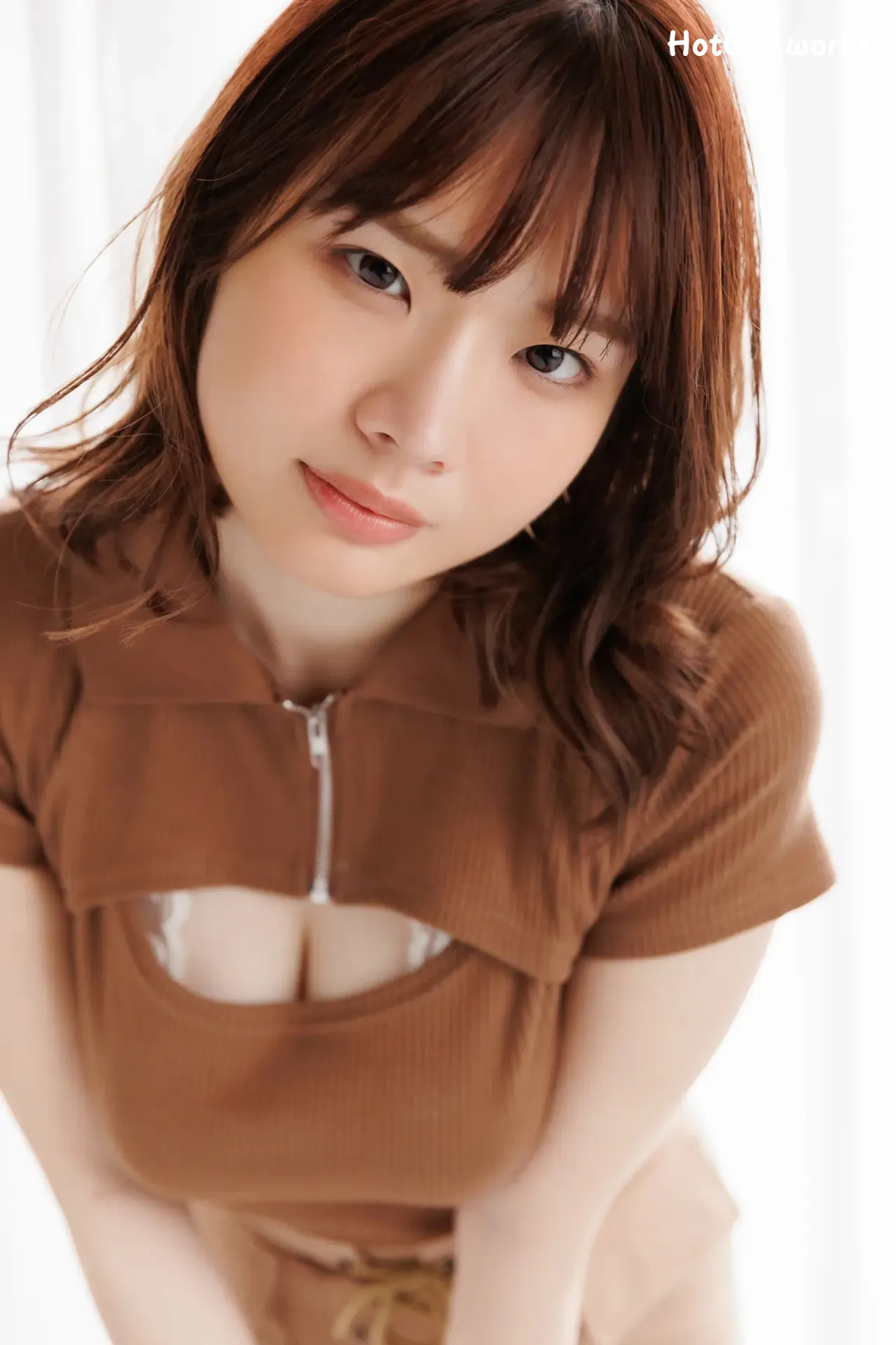 094_hotgirl.world.webp