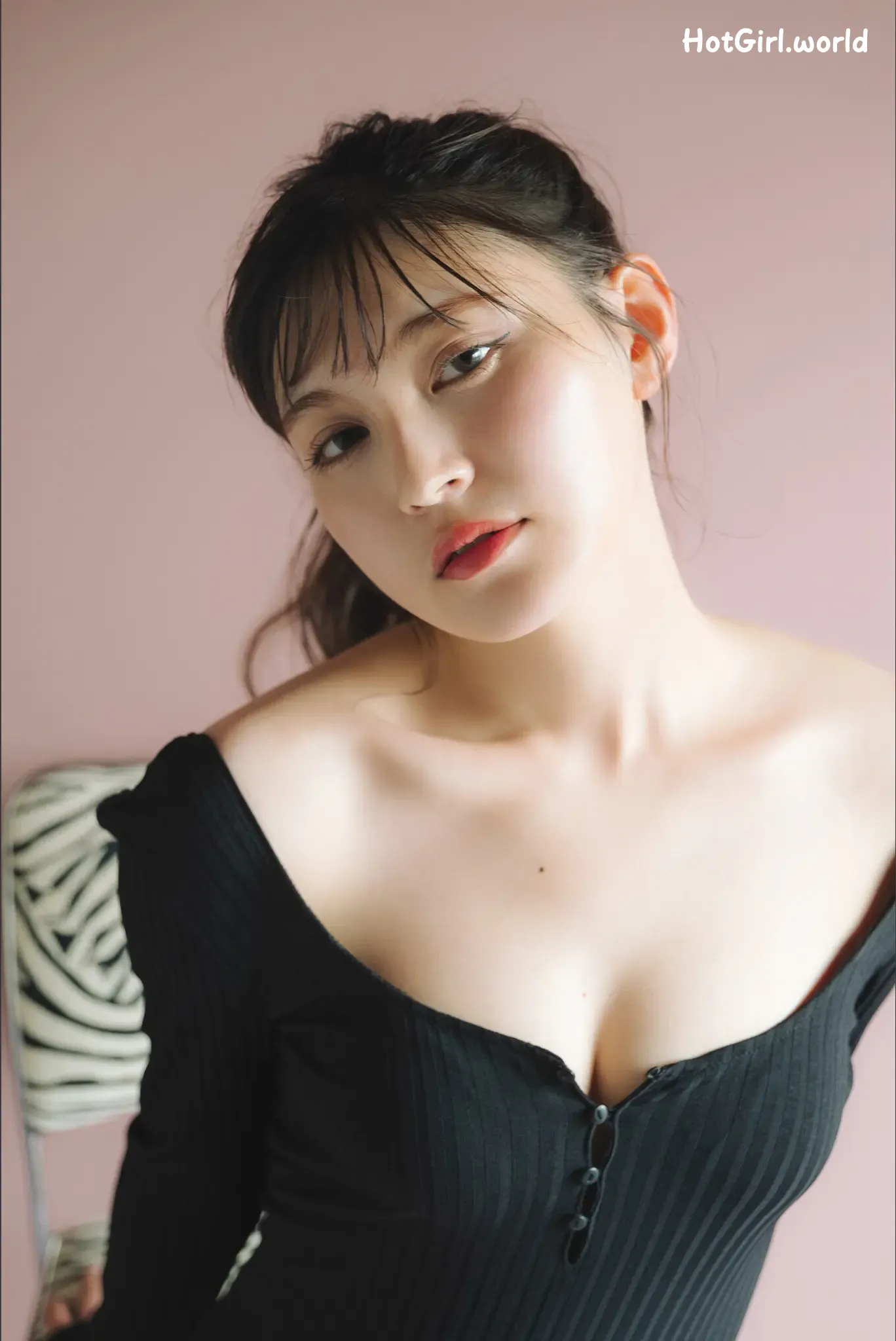 083_hotgirl.world.webp
