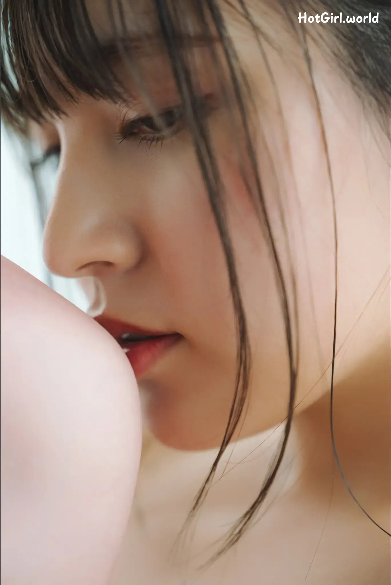 096_hotgirl.world.webp