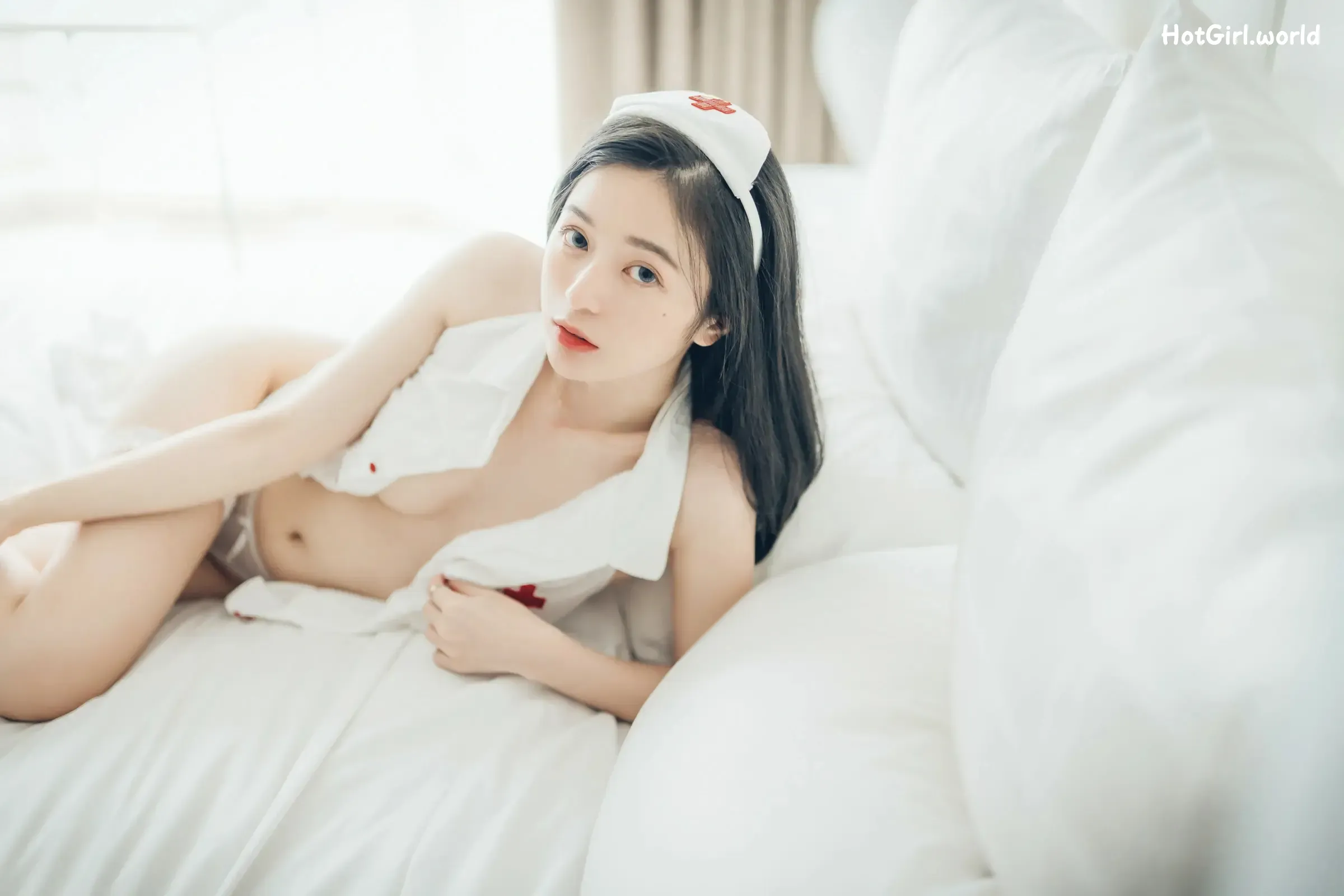 087_hotgirl.world.webp