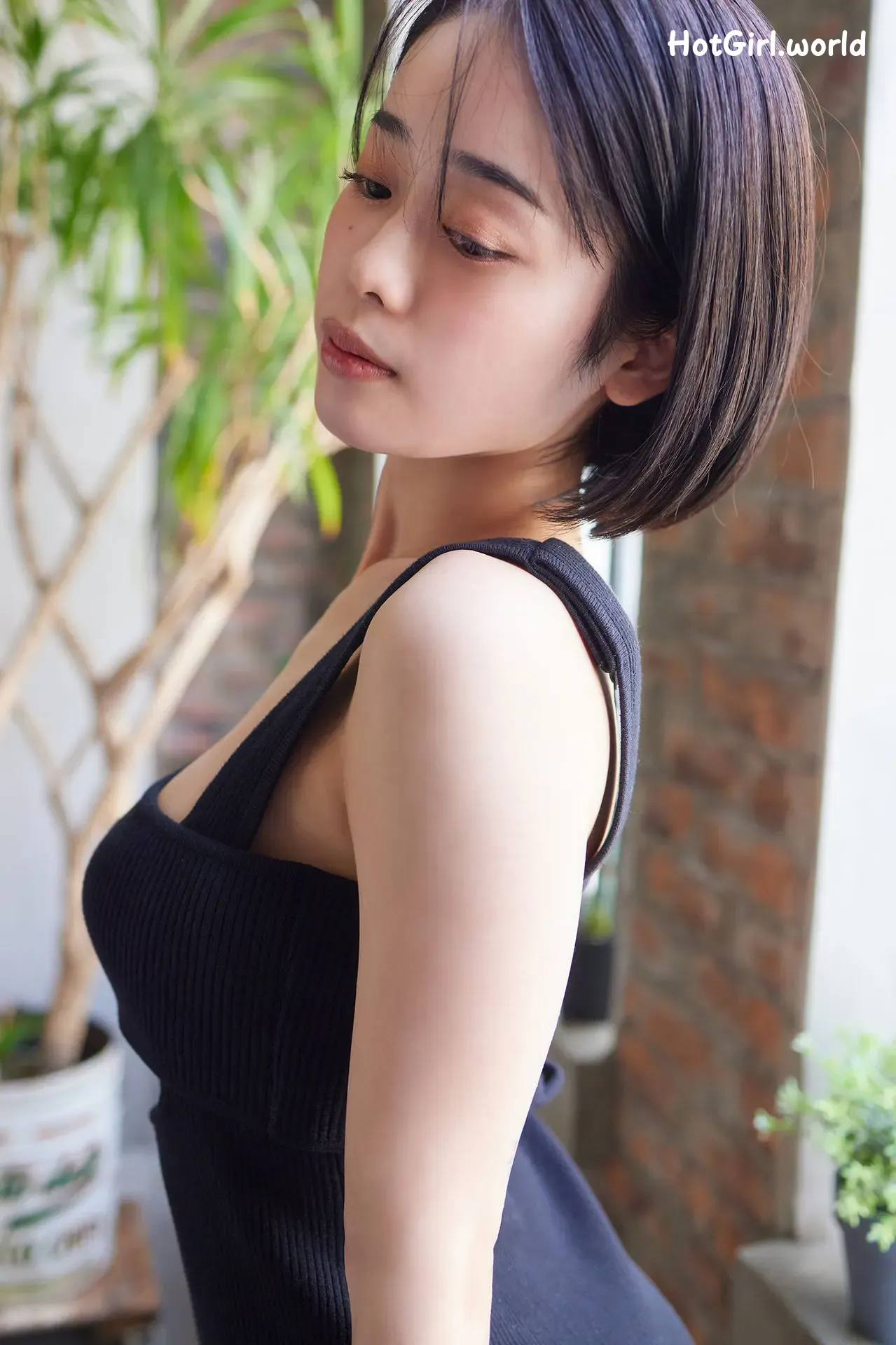 092_hotgirl.world.webp