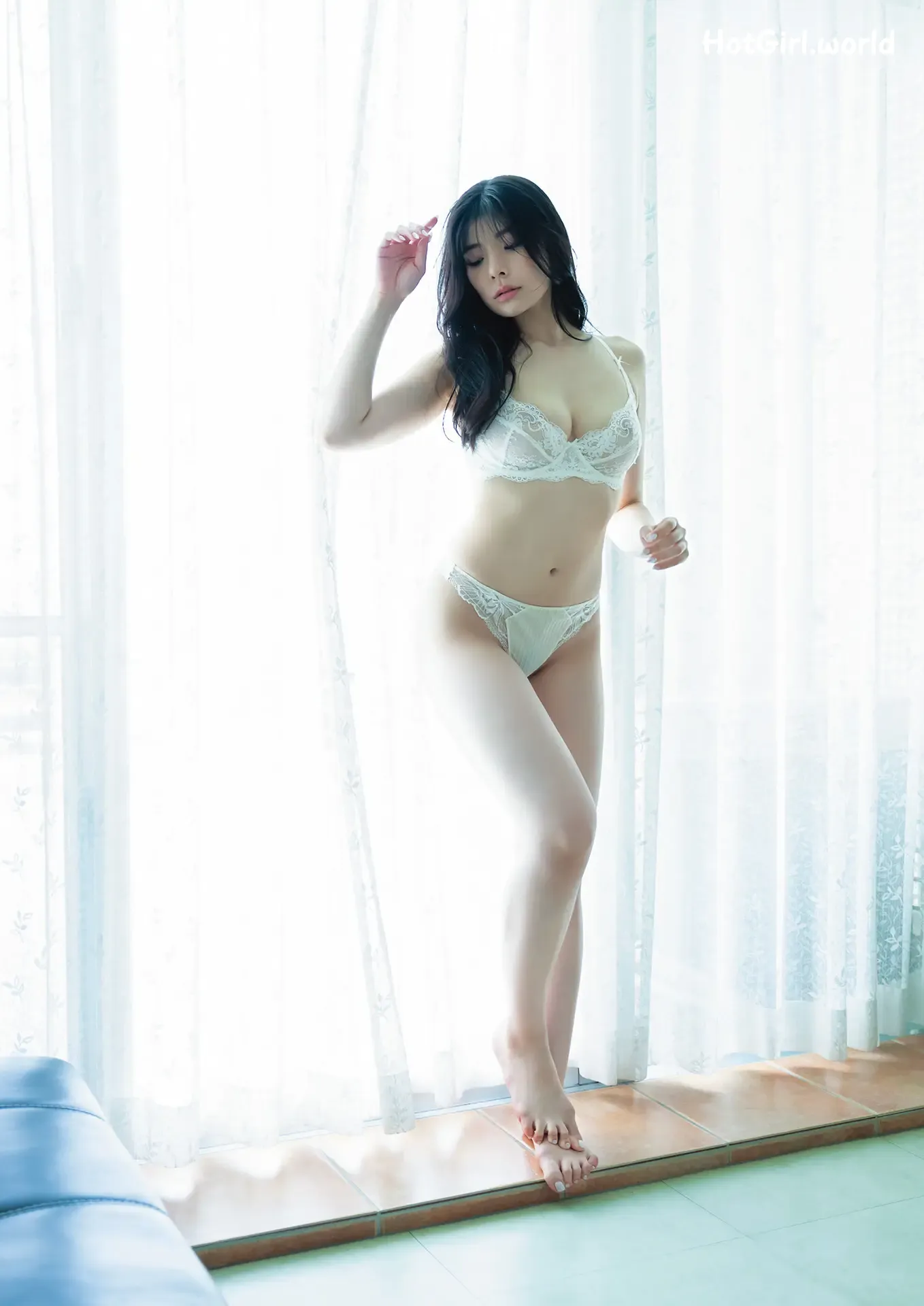 109_hotgirl.world.webp