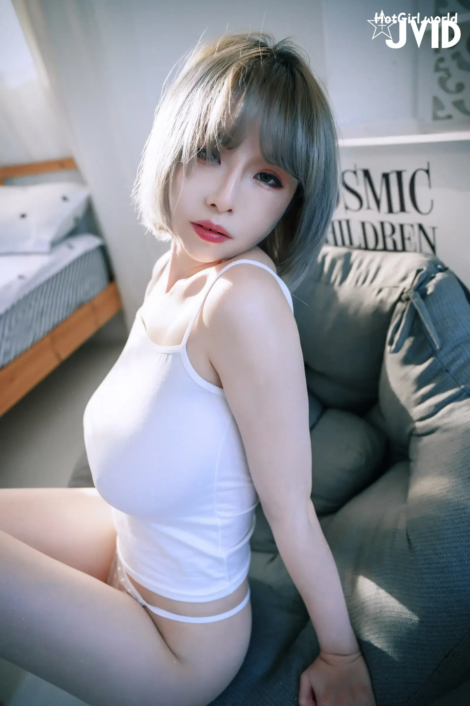 039_hotgirl.world.webp