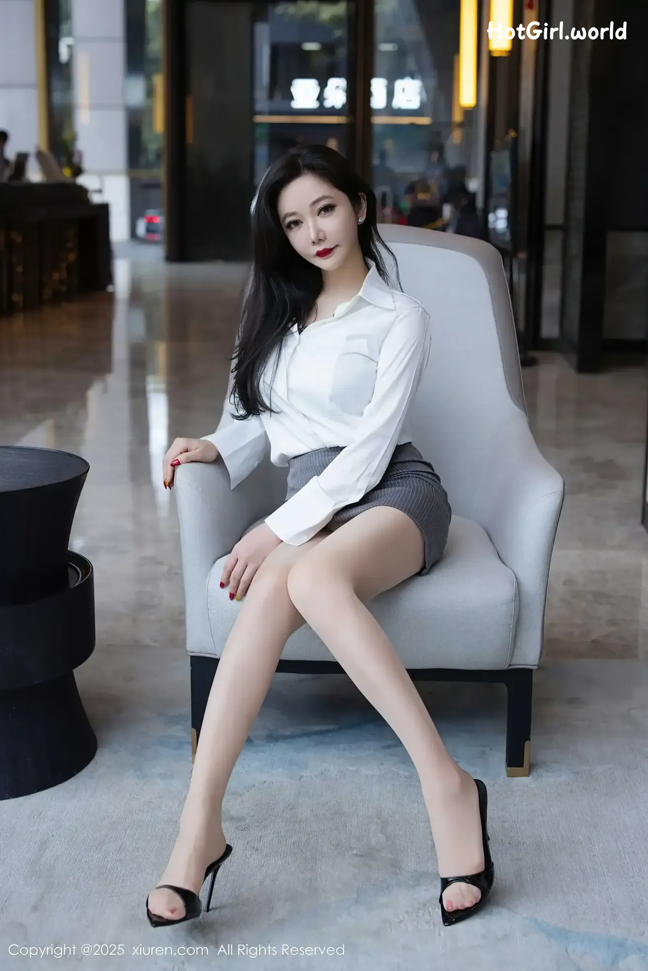 008_hotgirl.world.webp