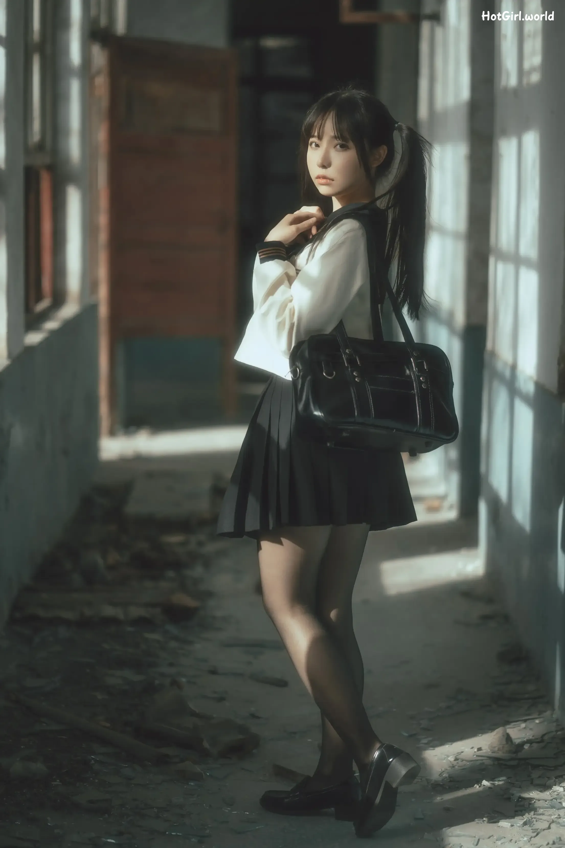 049_hotgirl.world.webp