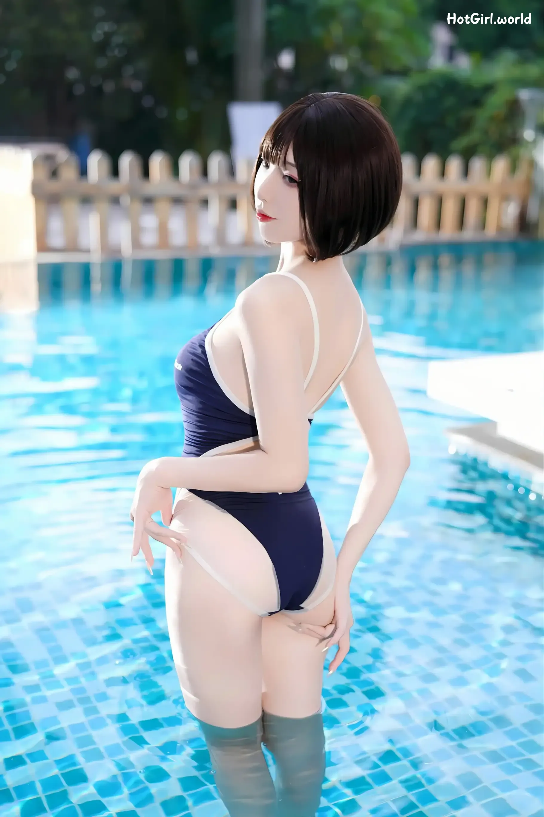 003_hotgirl.world.webp