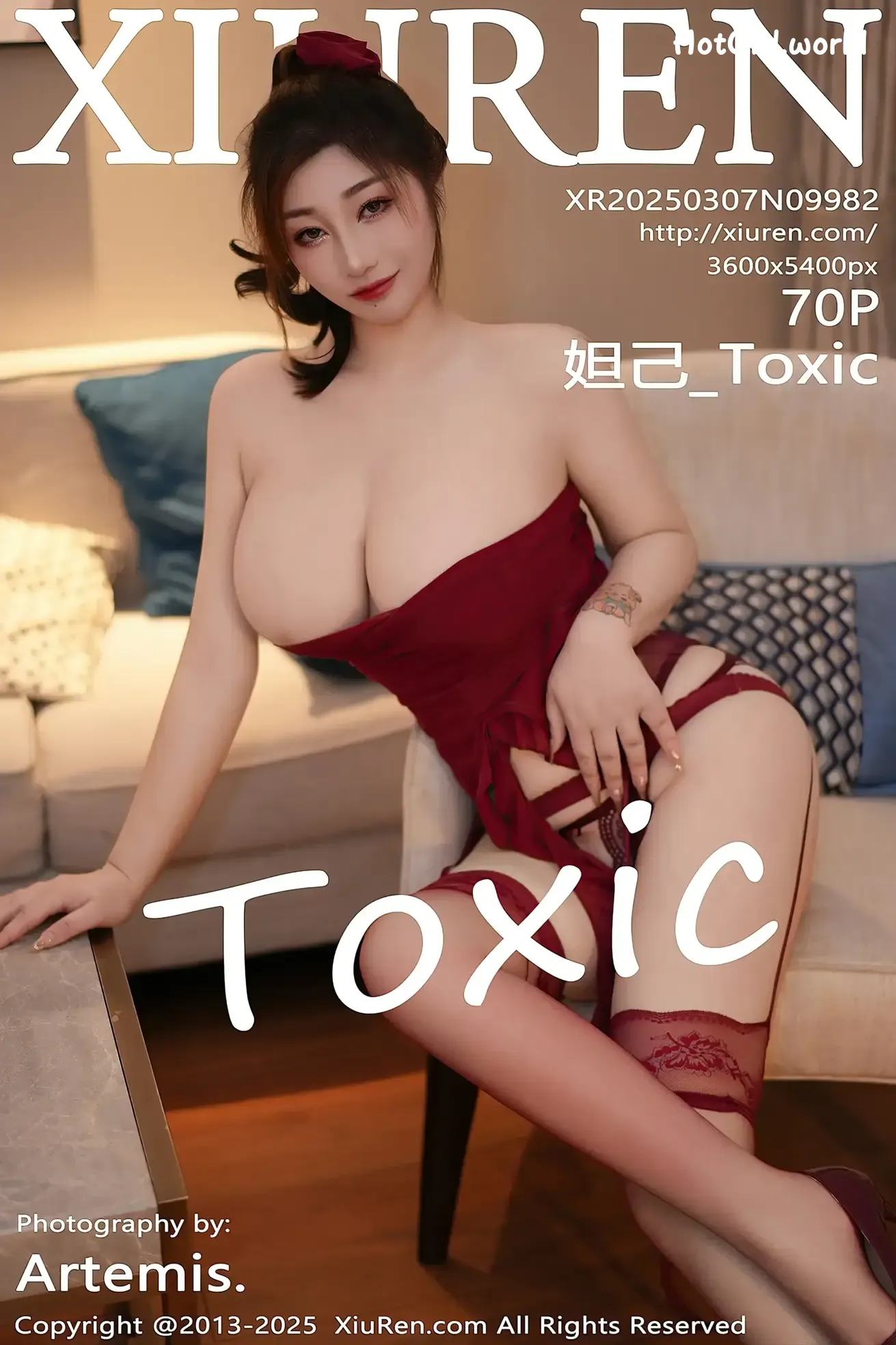 cover_hotgirl.world.webp