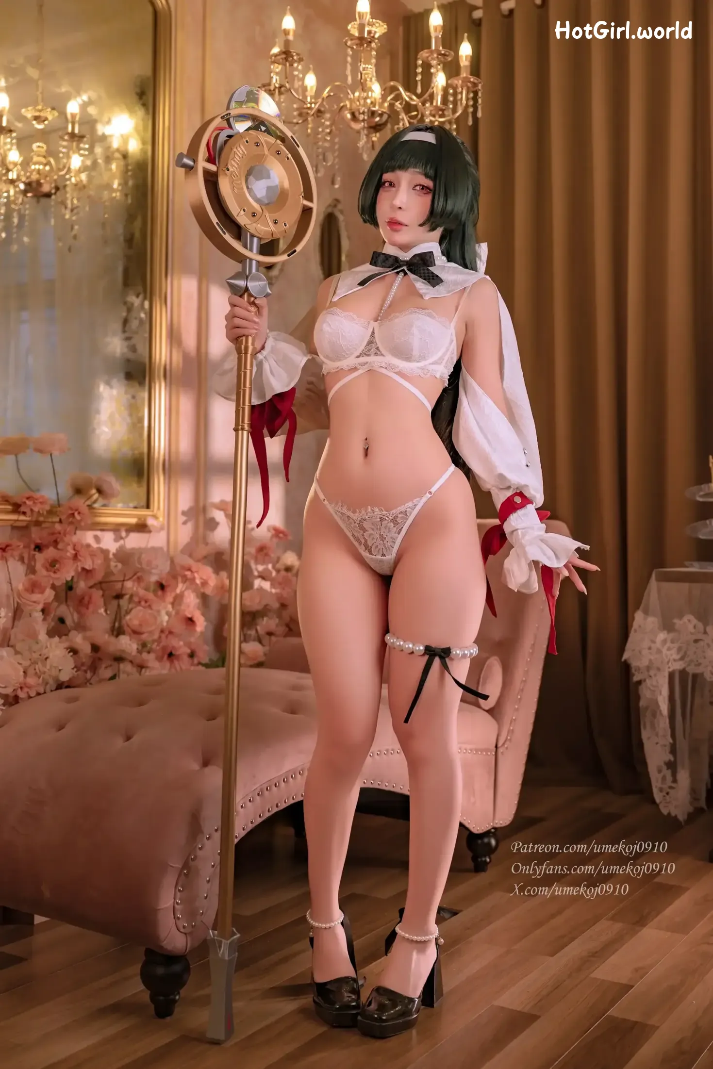 002_hotgirl.world.webp