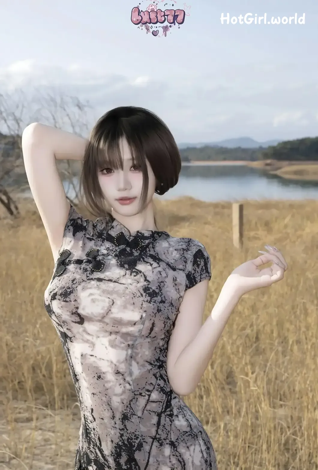 002_hotgirl.world.webp