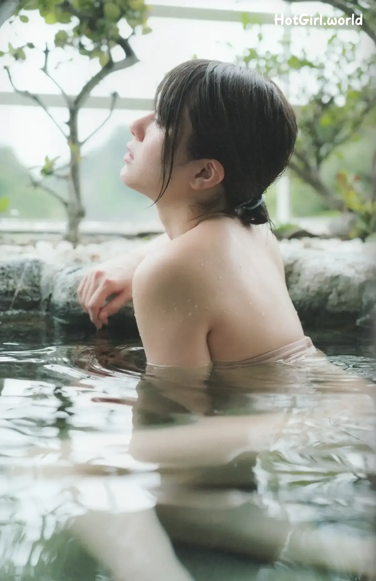 073_hotgirl.world.webp