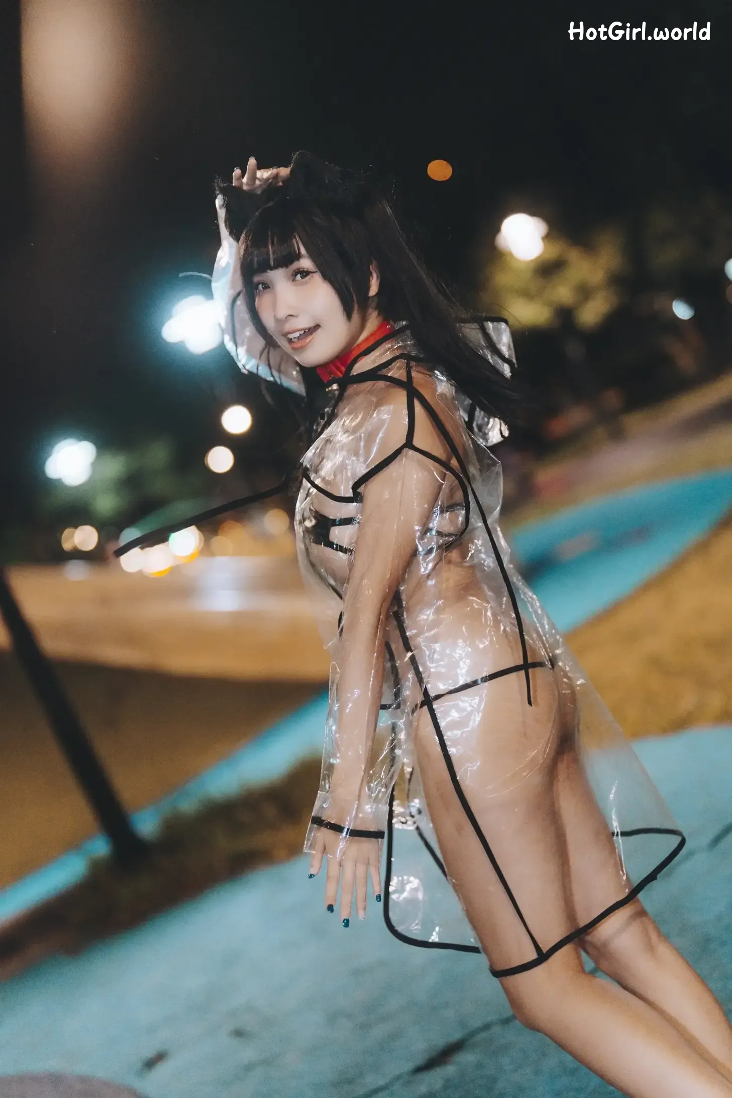 002_hotgirl.world.webp