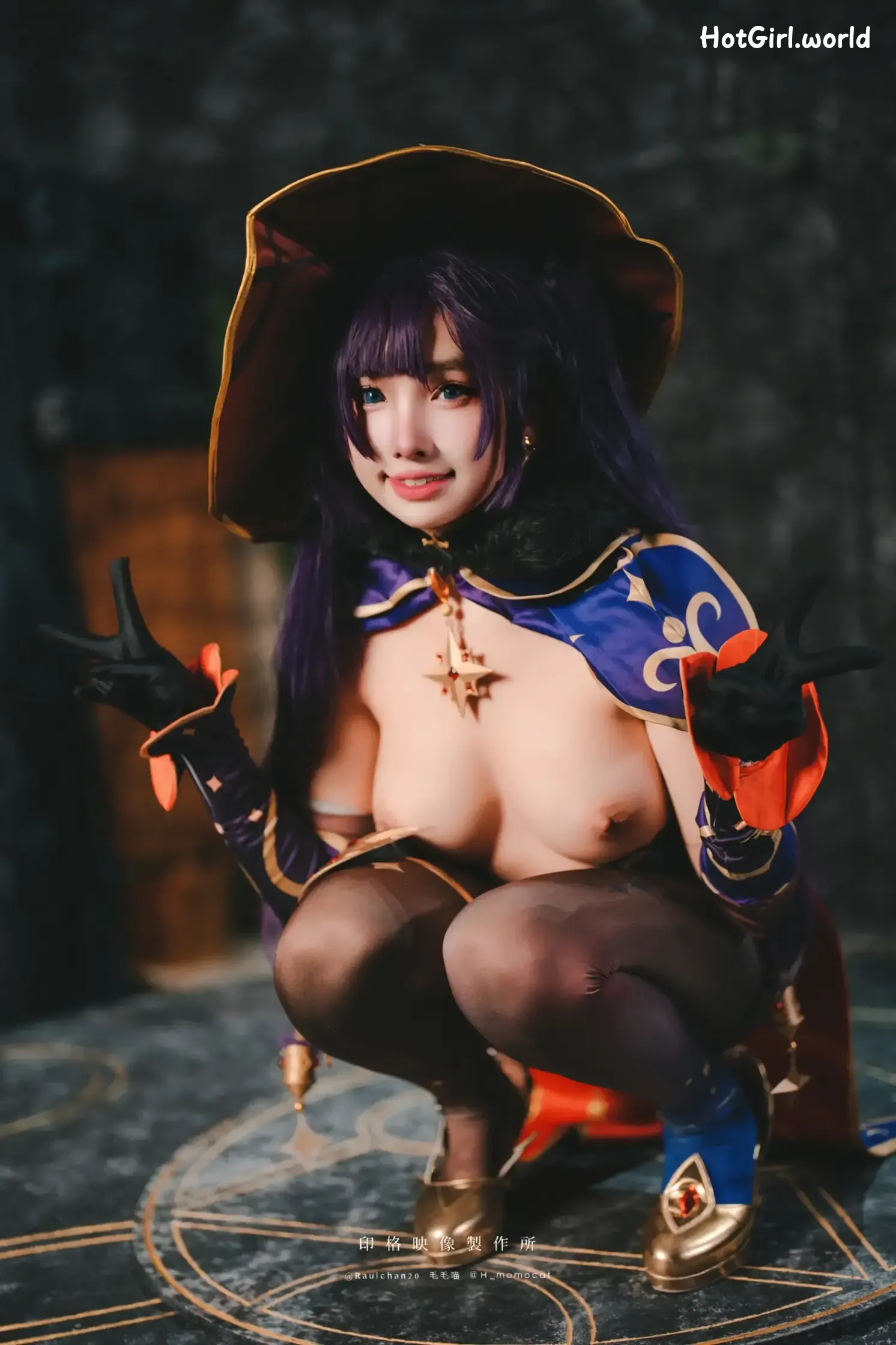 003_hotgirl.world.webp