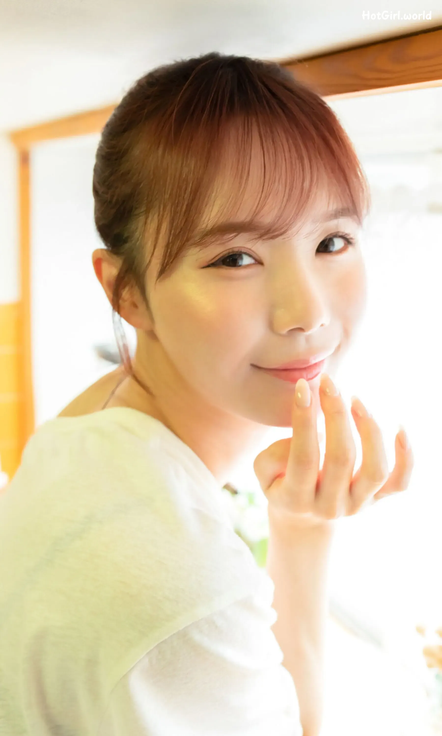 006_hotgirl.world.webp