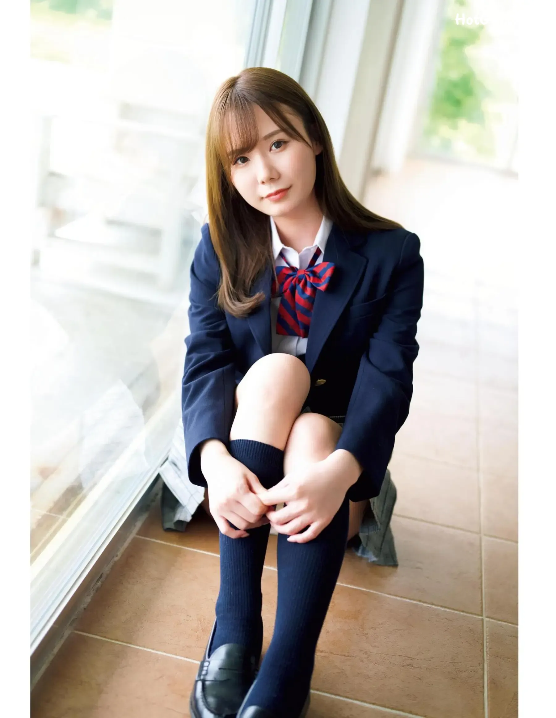 004_hotgirl.world.webp
