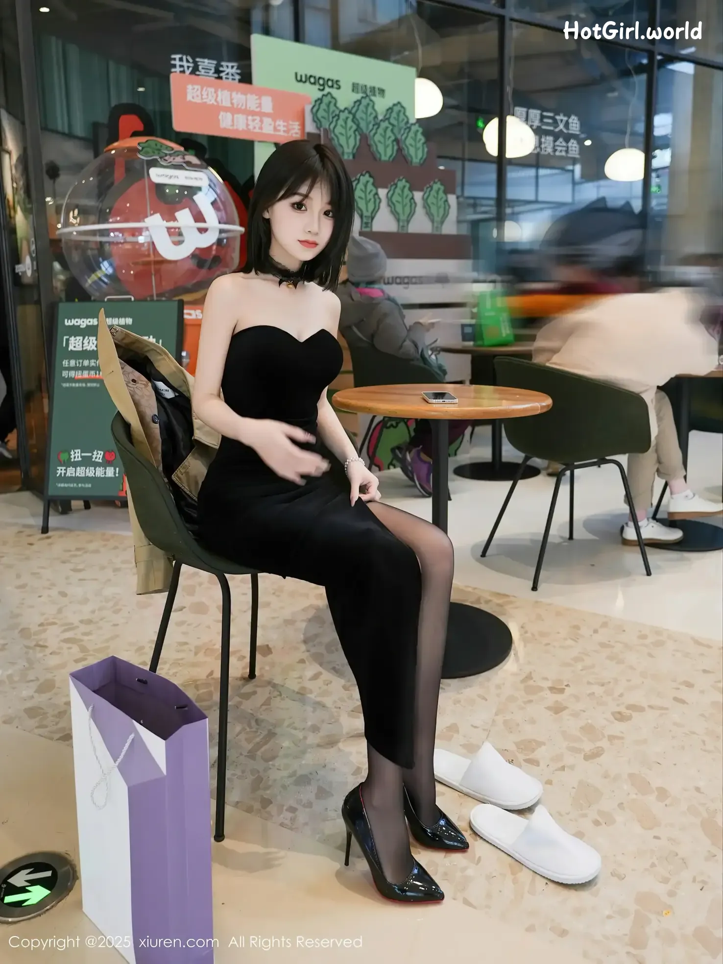 006_hotgirl.world.webp
