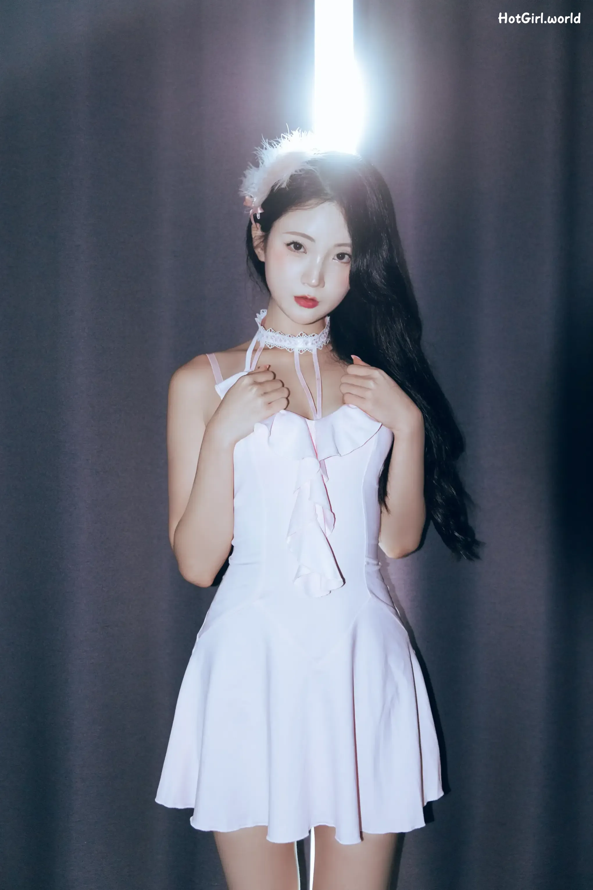 Hanseul-Black Swan