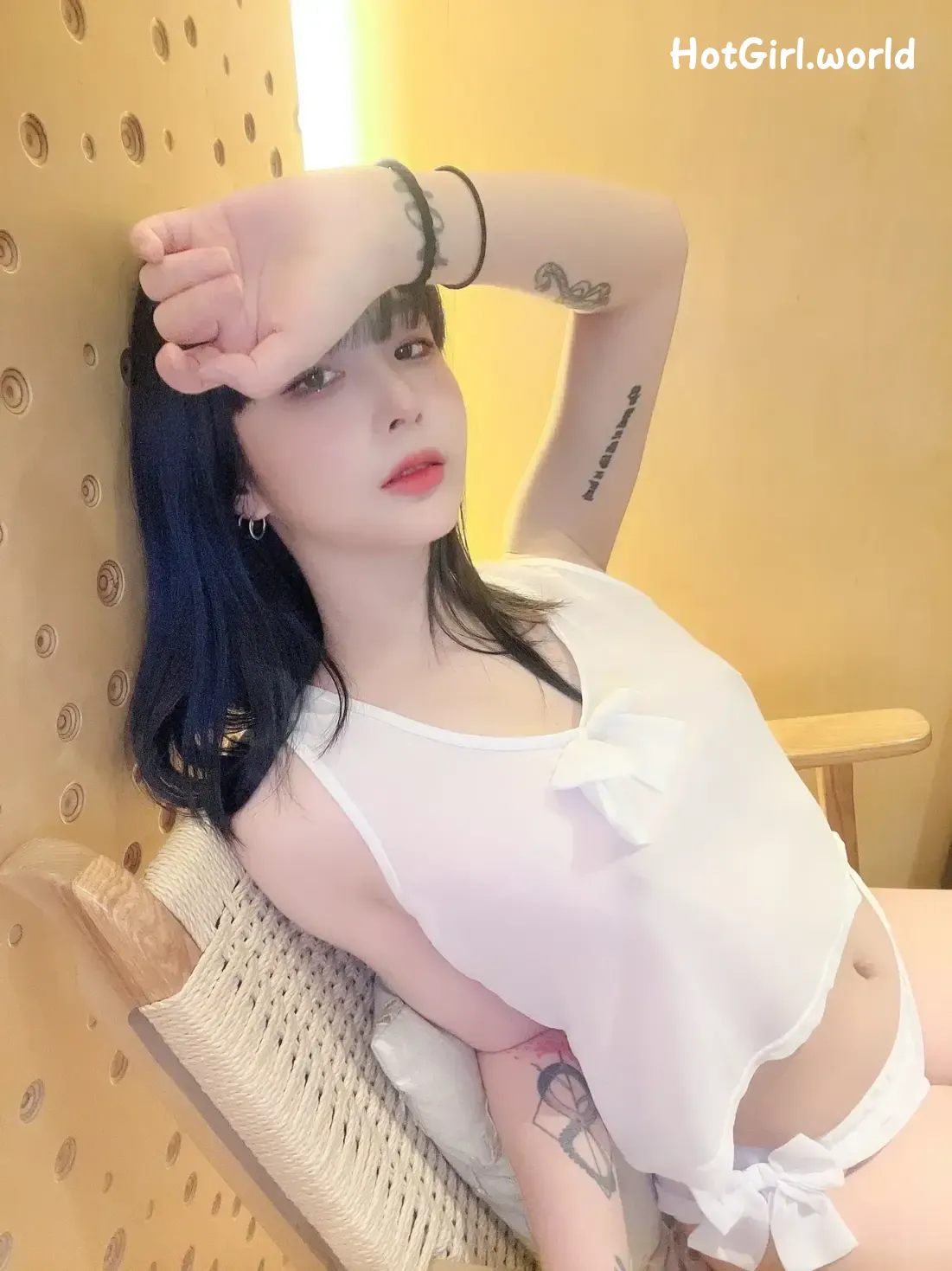 383_hotgirl.world.webp