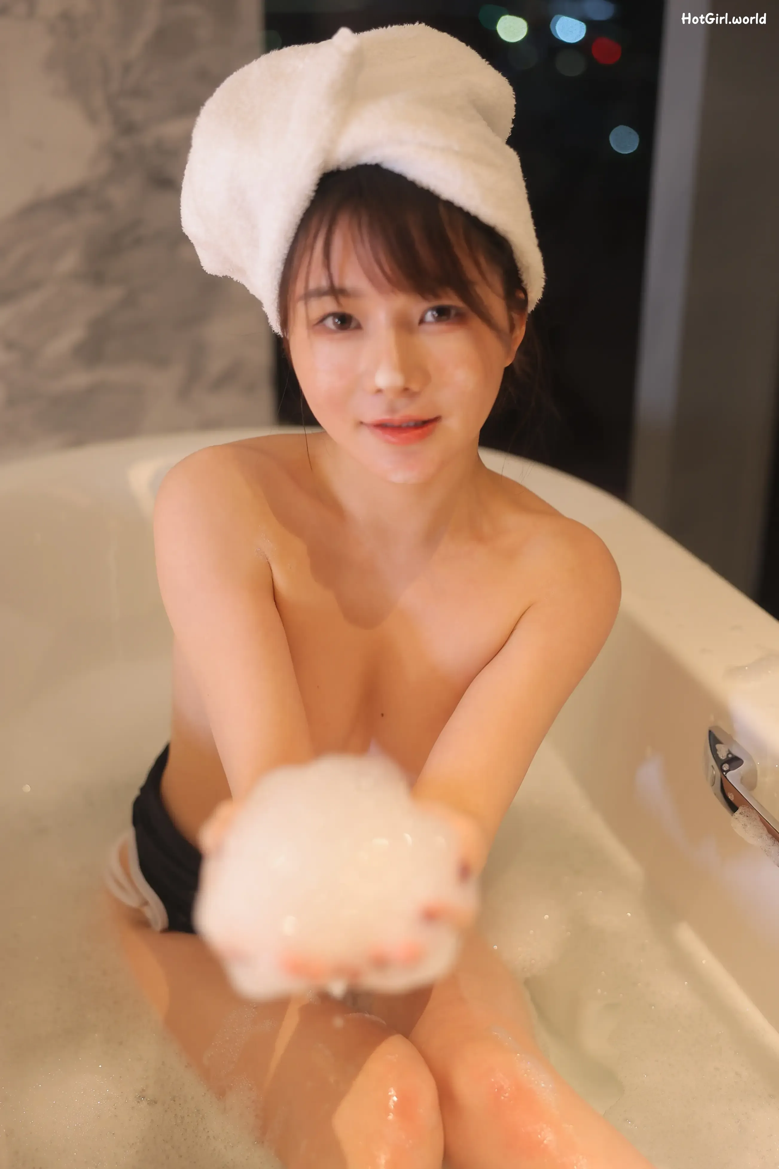 492_hotgirl.world.webp