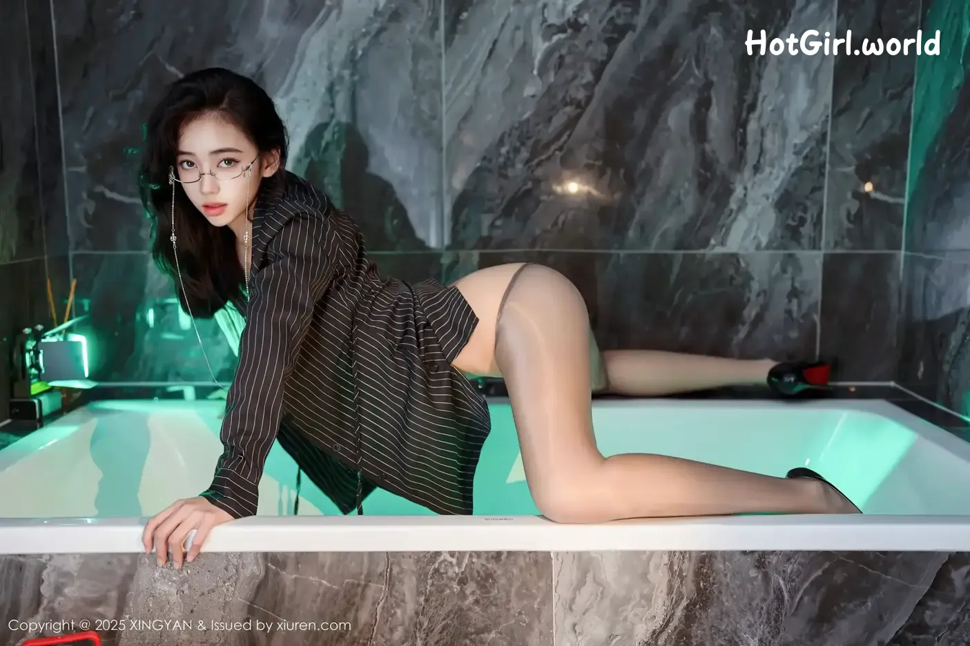 076_hotgirl.world.webp