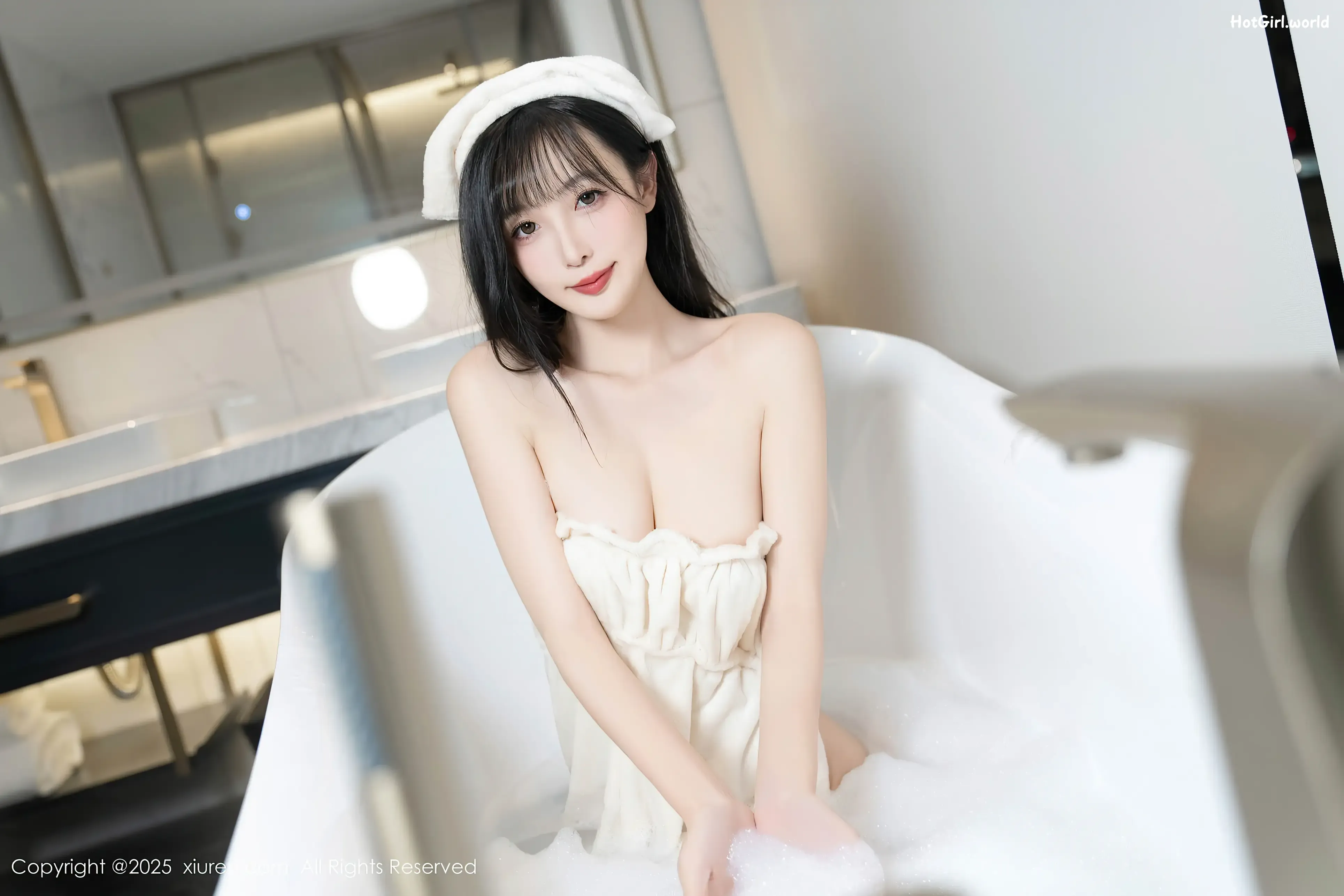 062_hotgirl.world.webp