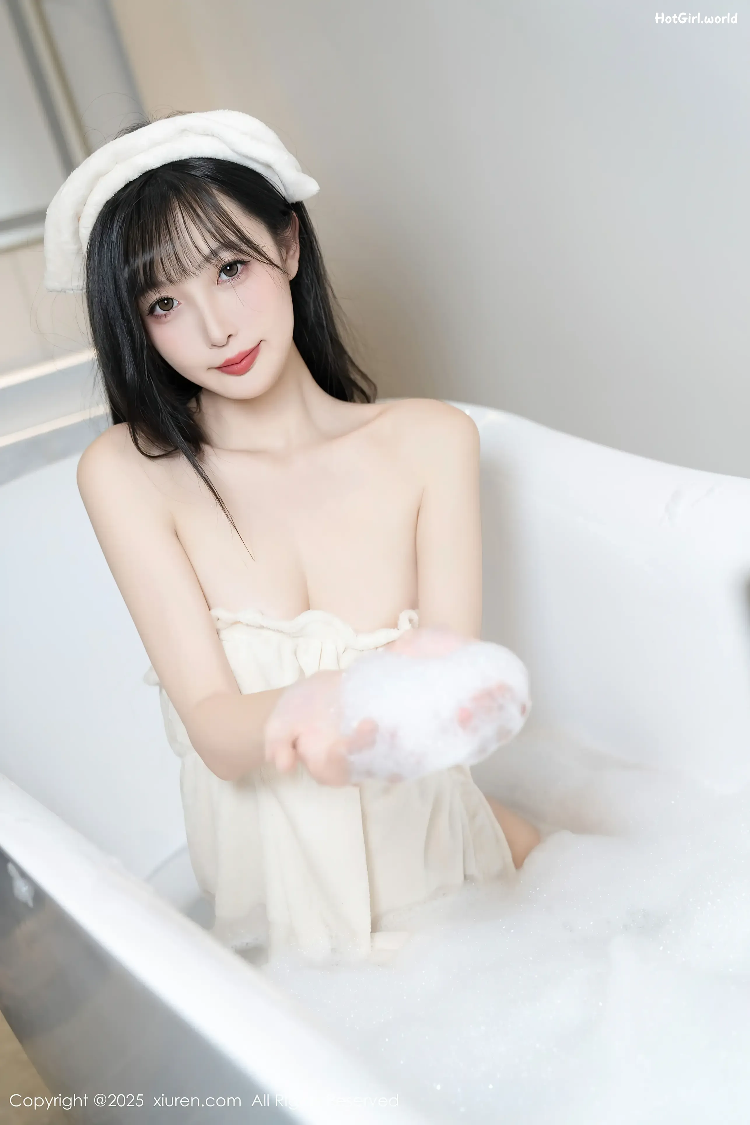 063_hotgirl.world.webp