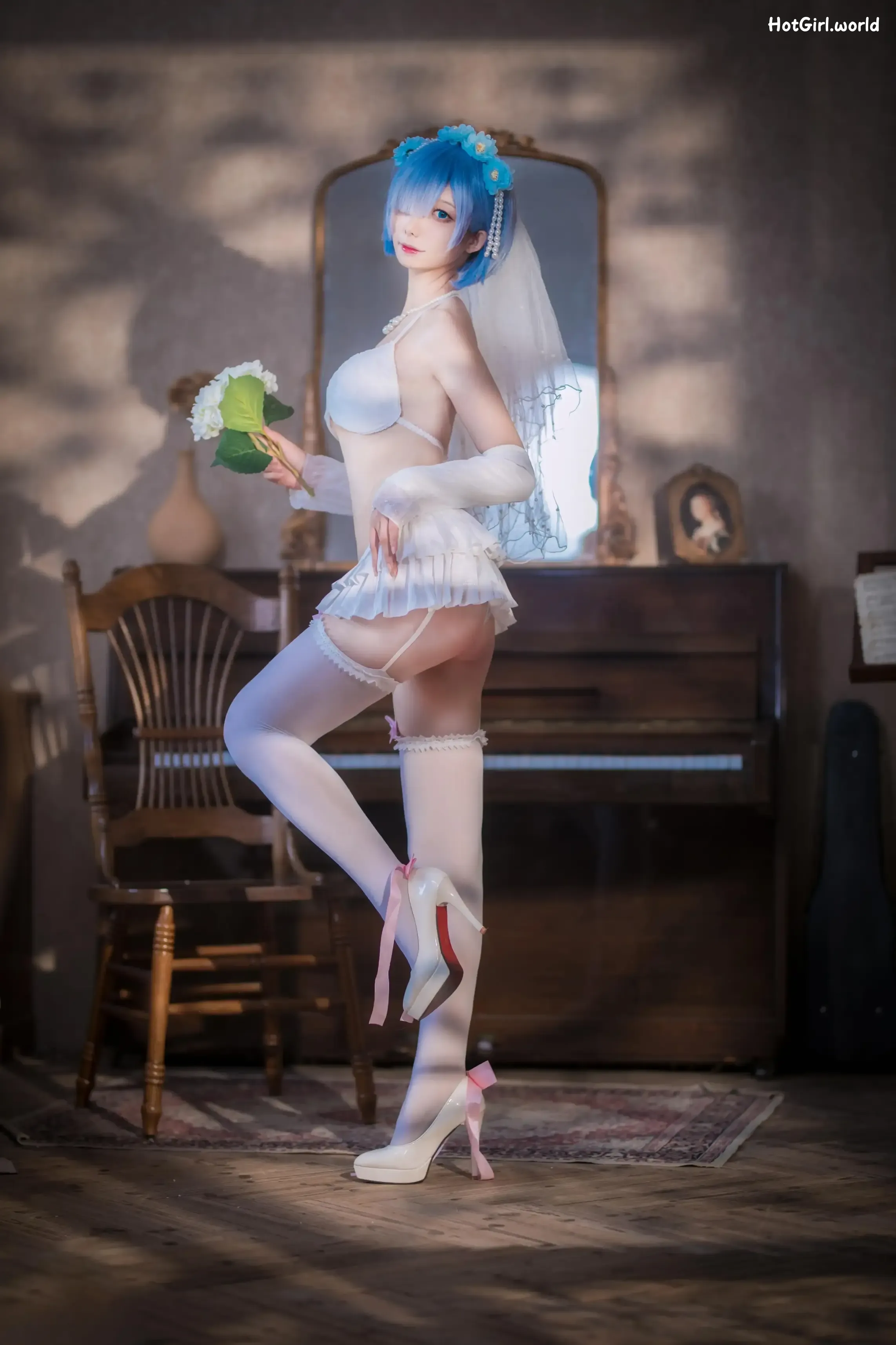 003_hotgirl.world.webp