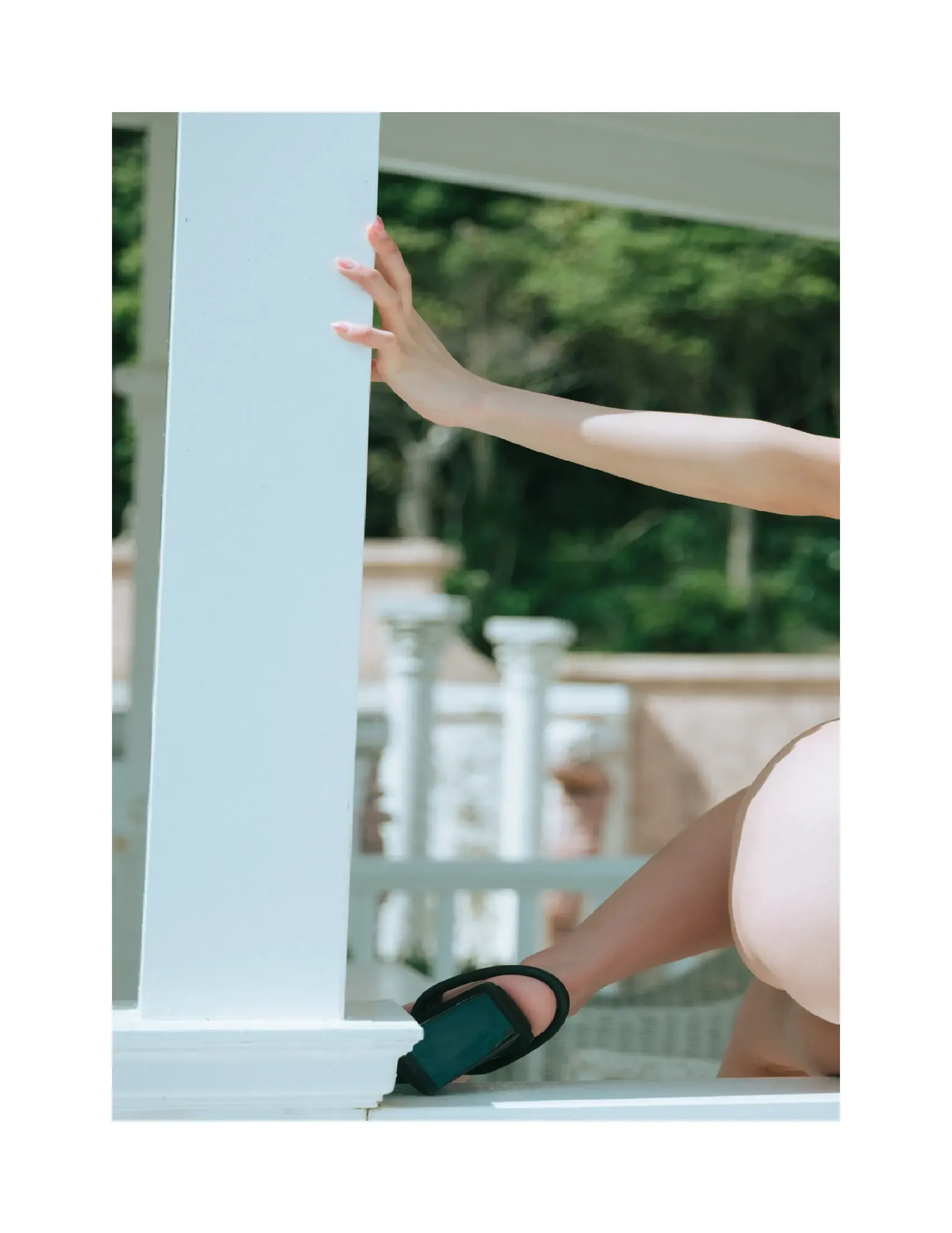 003_hotgirl.world.webp