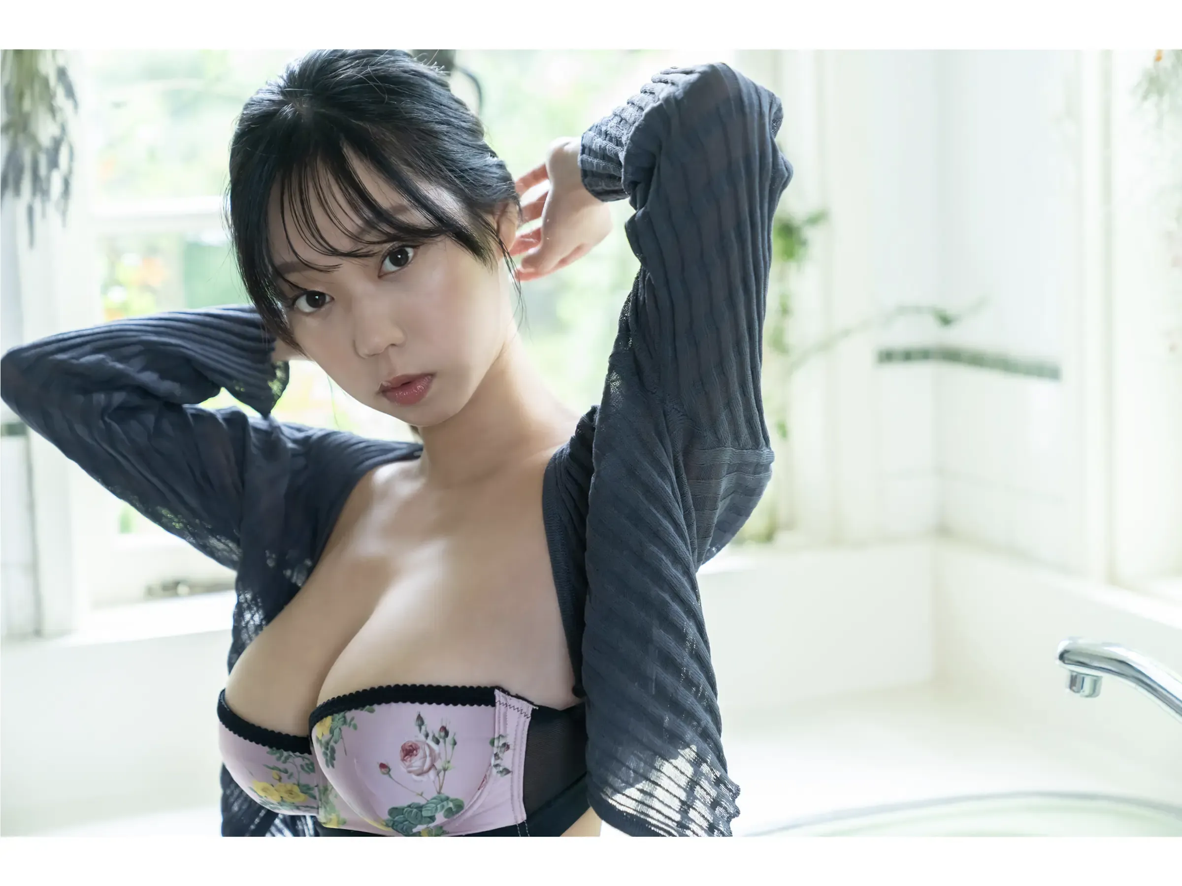 005_hotgirl.world.webp