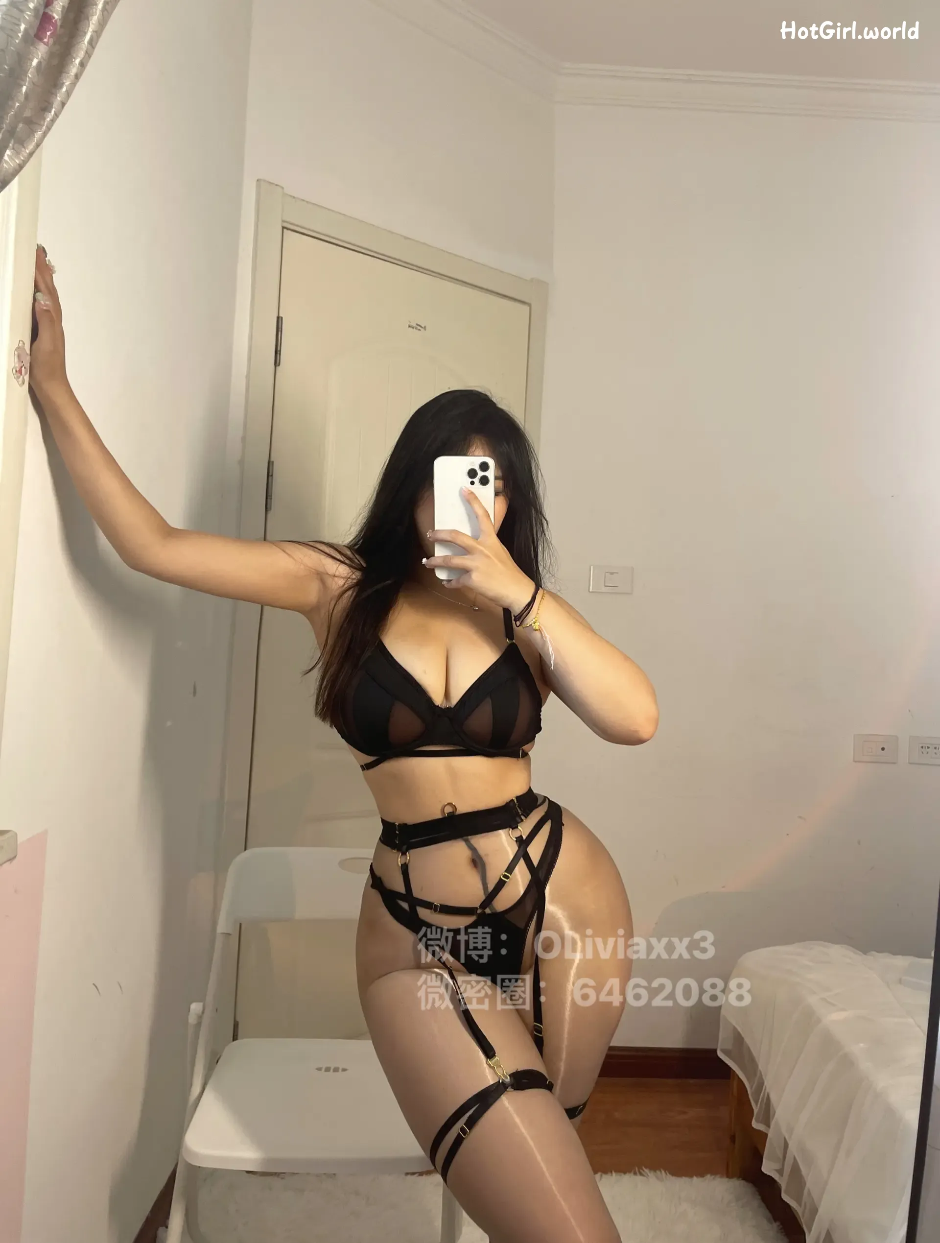 057_hotgirl.world.webp