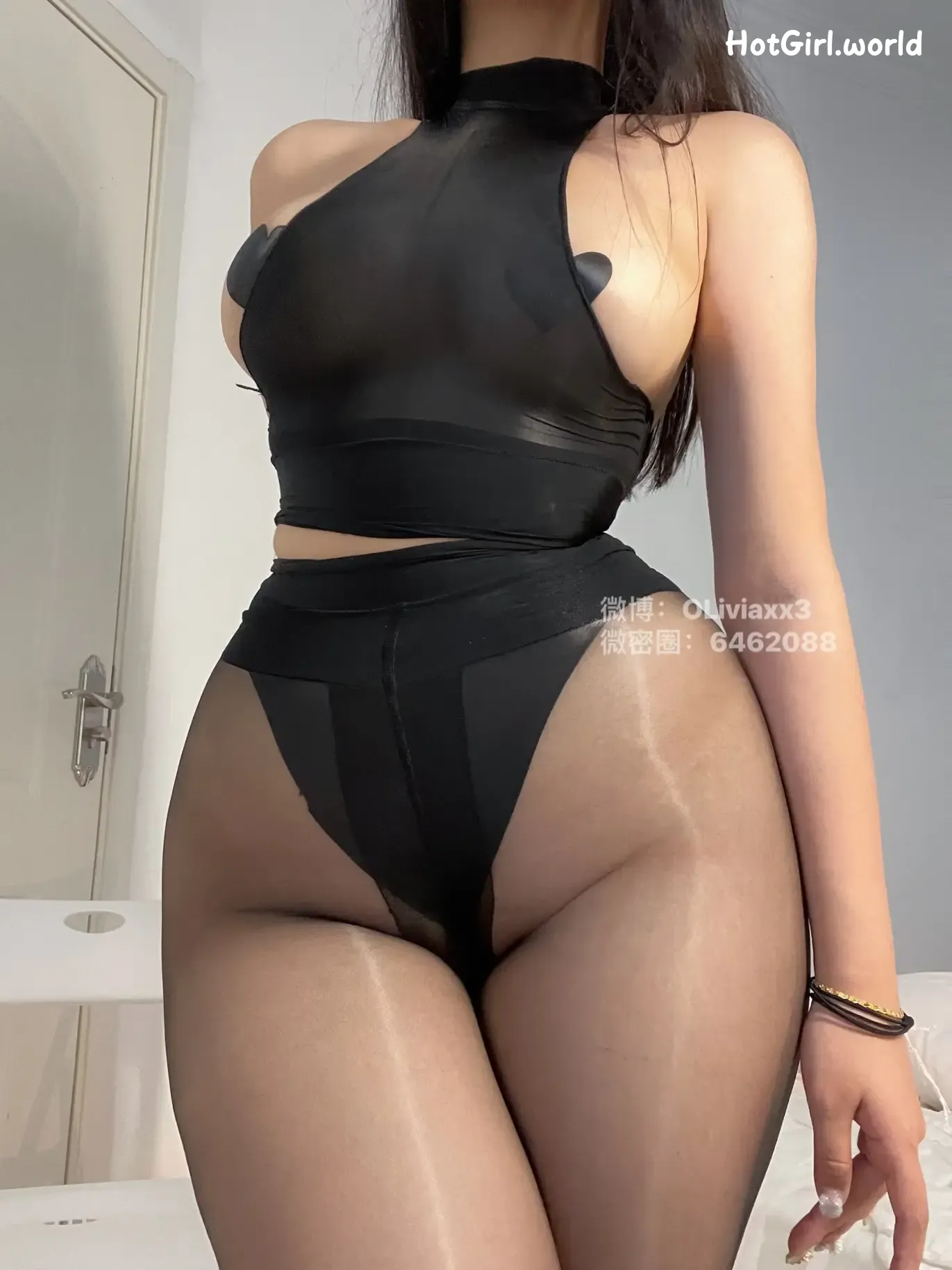 062_hotgirl.world.webp