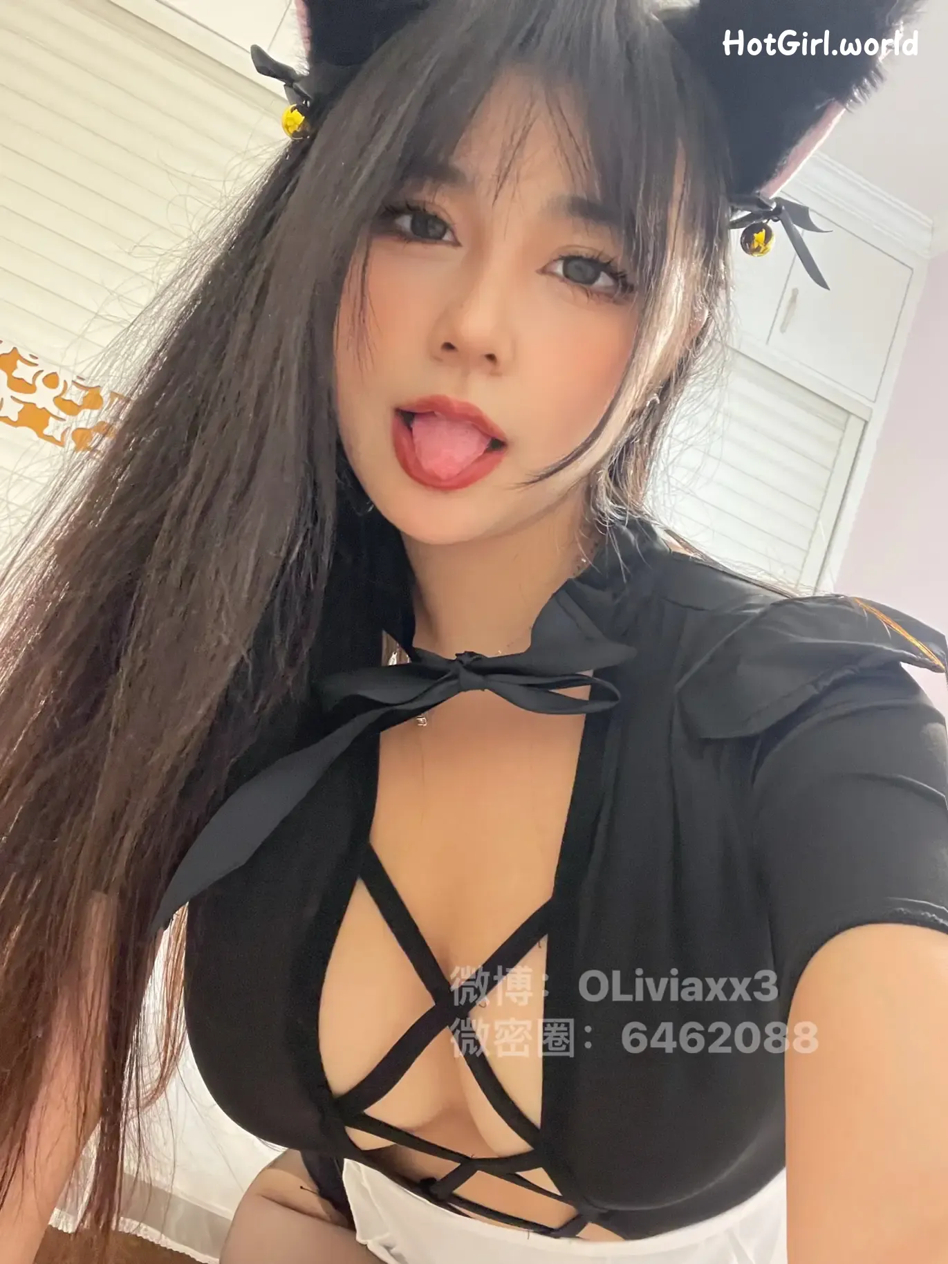 106_hotgirl.world.webp