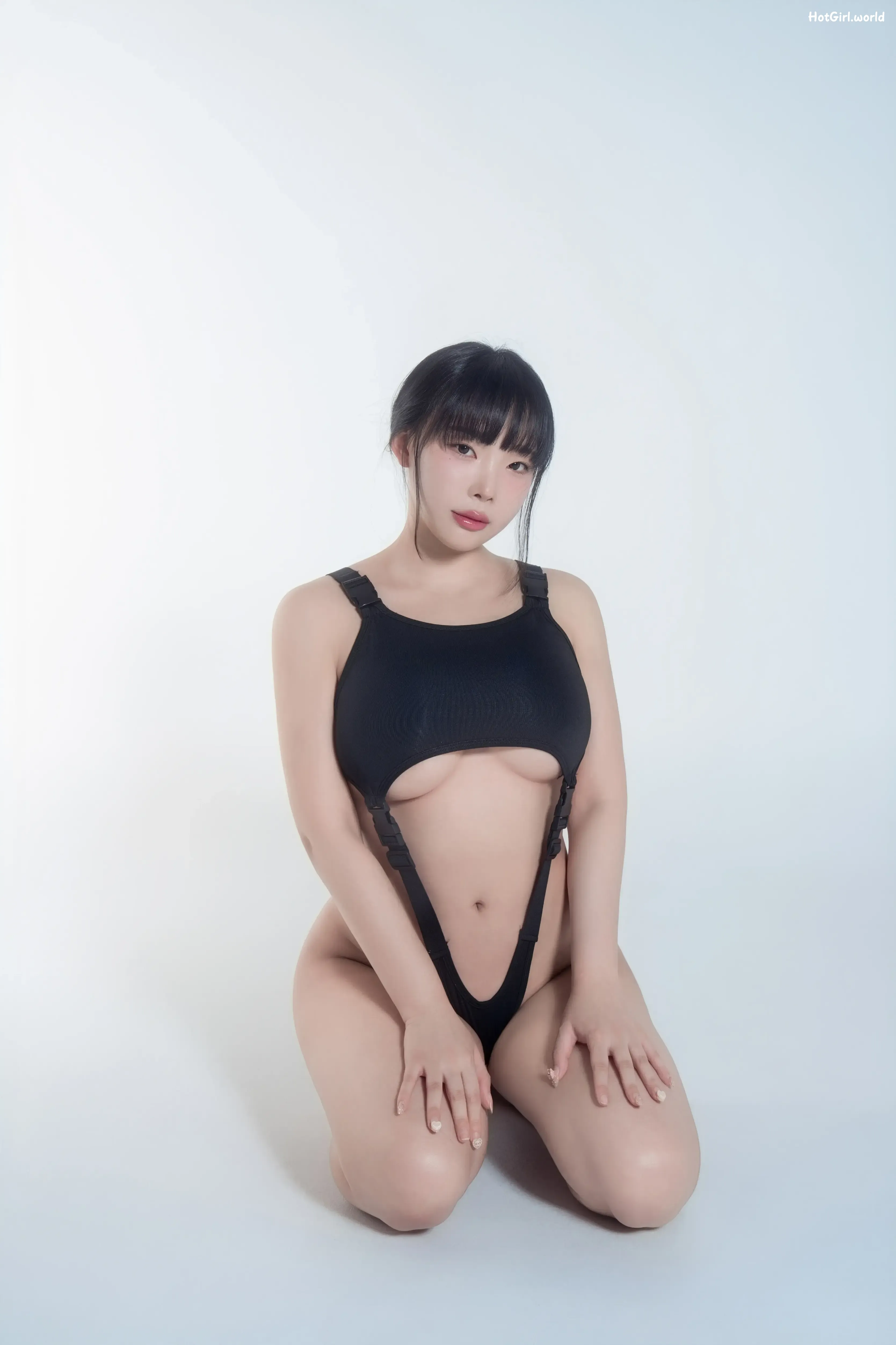 083_hotgirl.world.webp