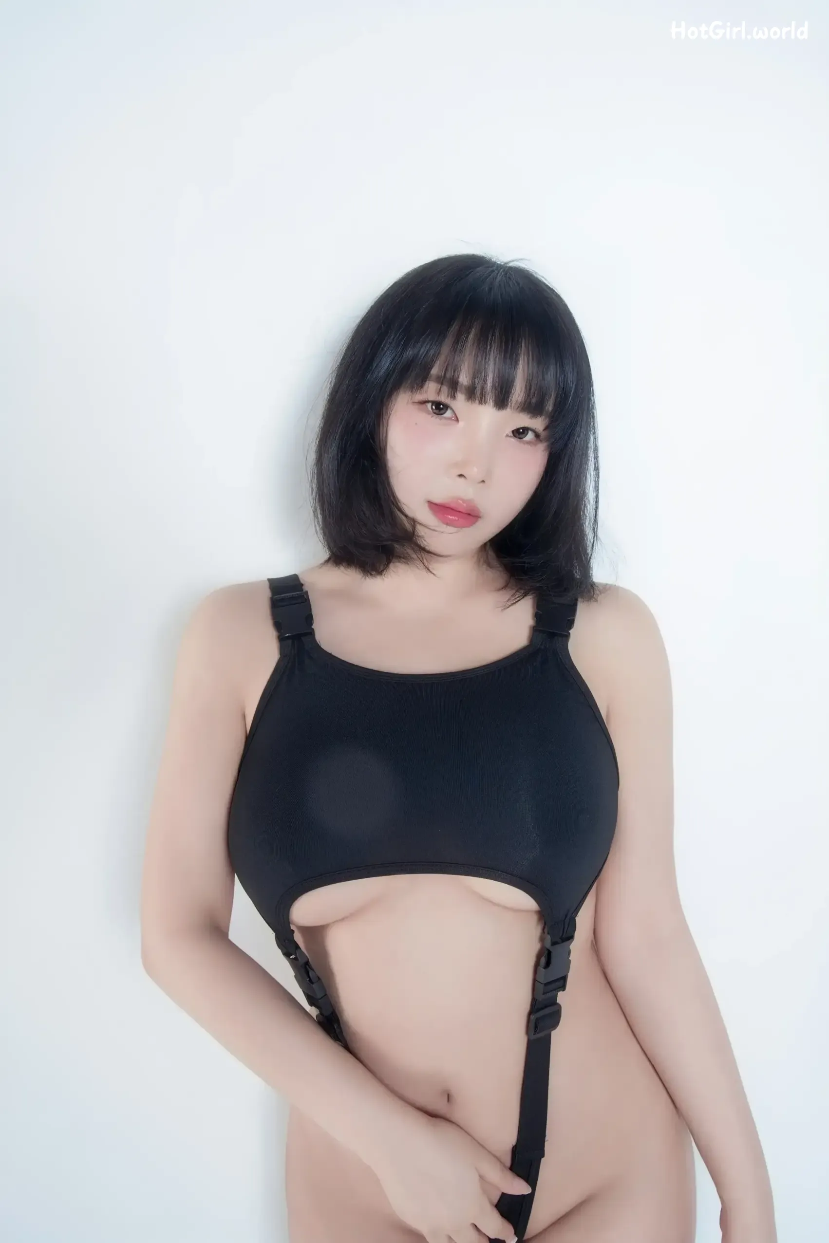 108_hotgirl.world.webp