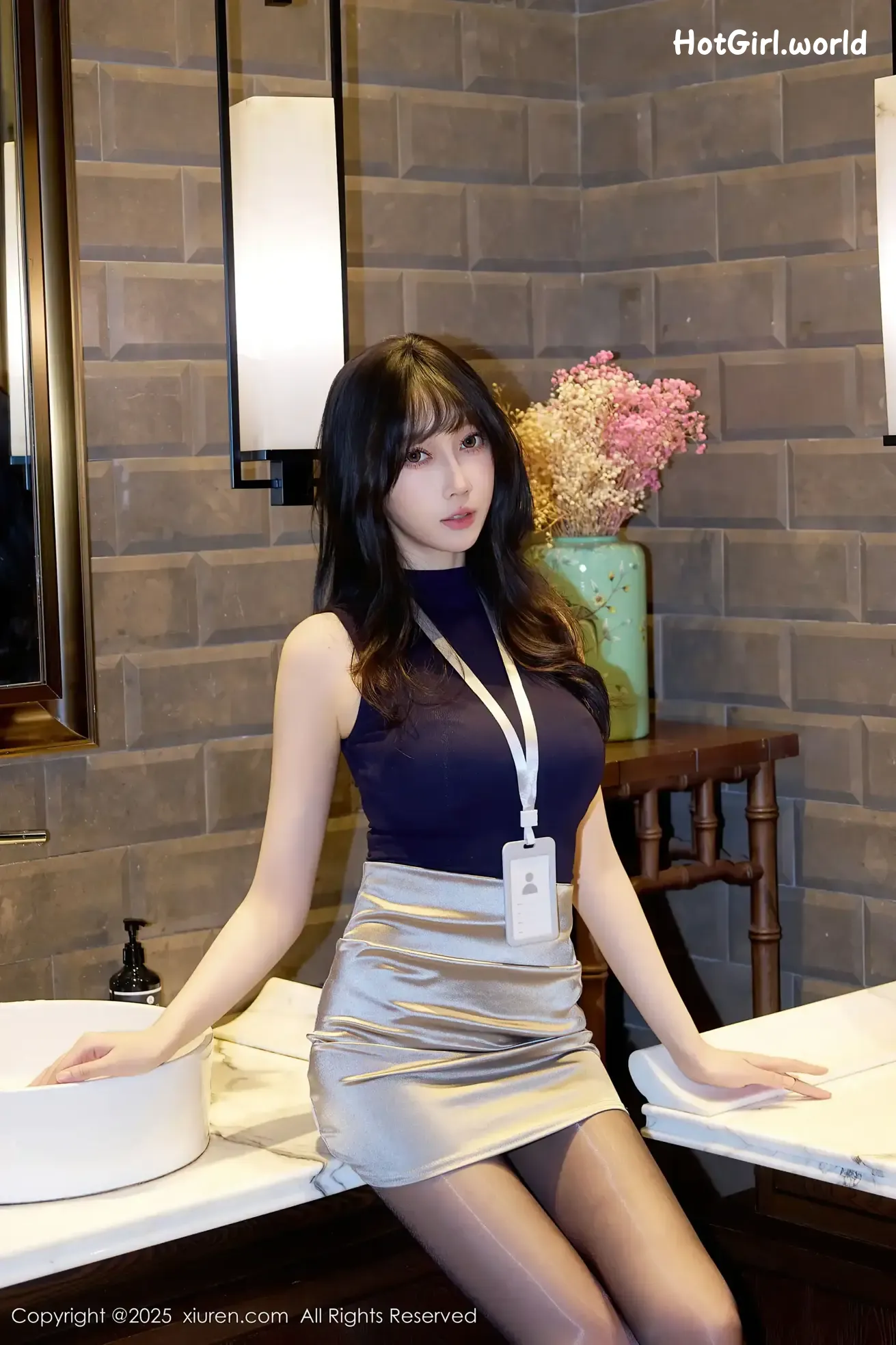 006_hotgirl.world.webp