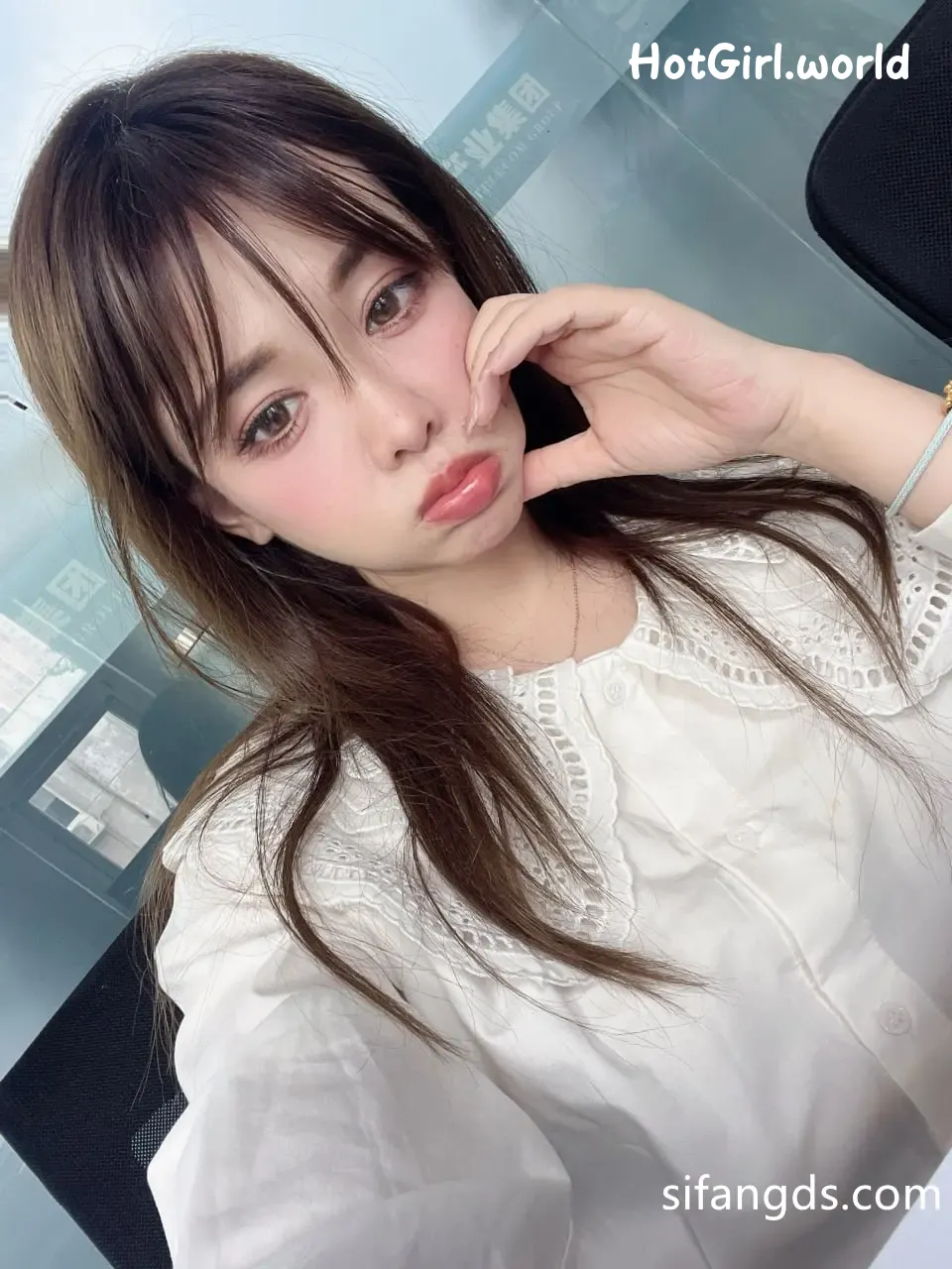 223_hotgirl.world.webp