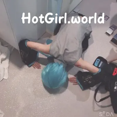 215_hotgirl.world.webp