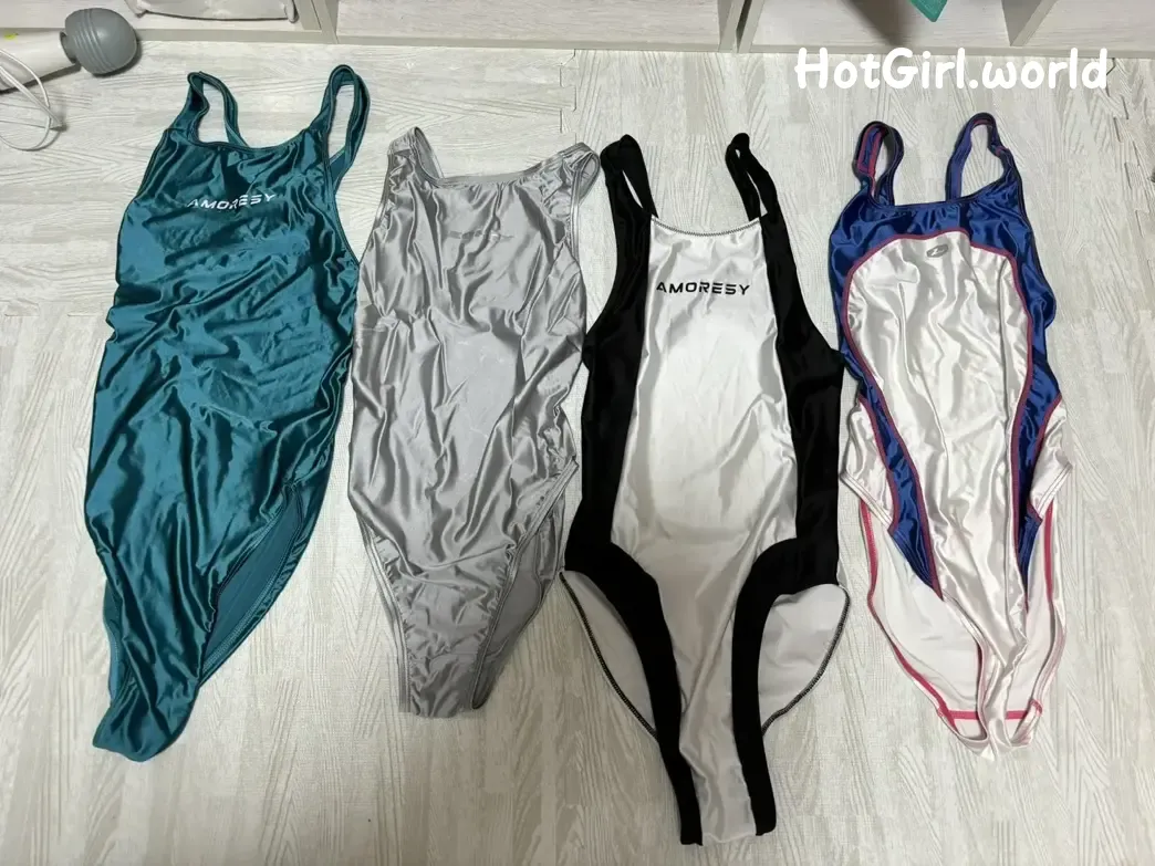 395_hotgirl.world.webp