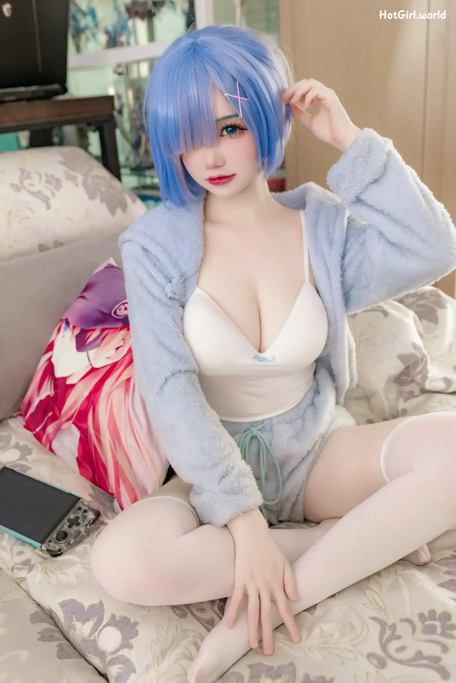005_hotgirl.world.webp