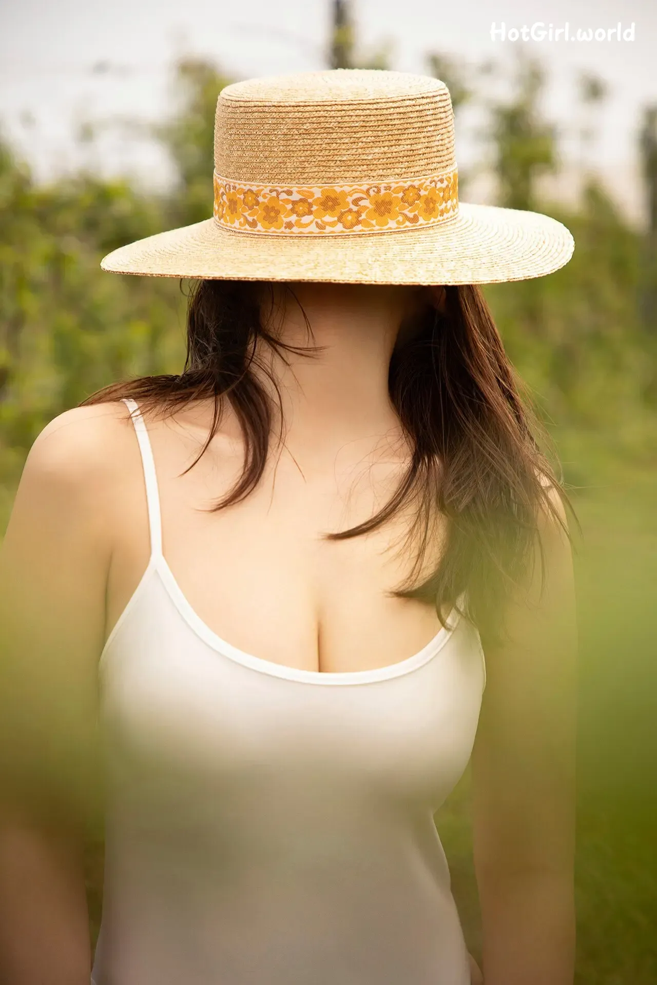 083_hotgirl.world.webp