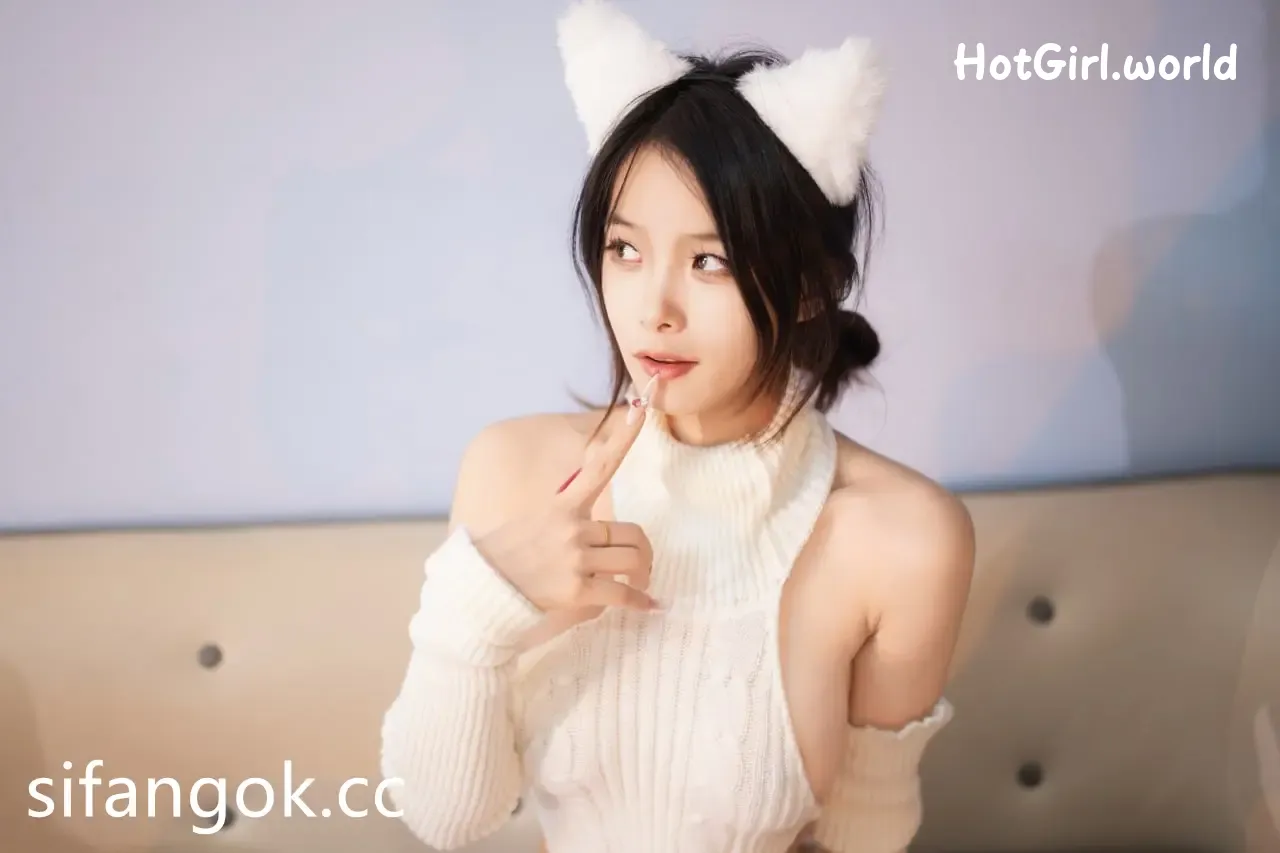 081_hotgirl.world.webp
